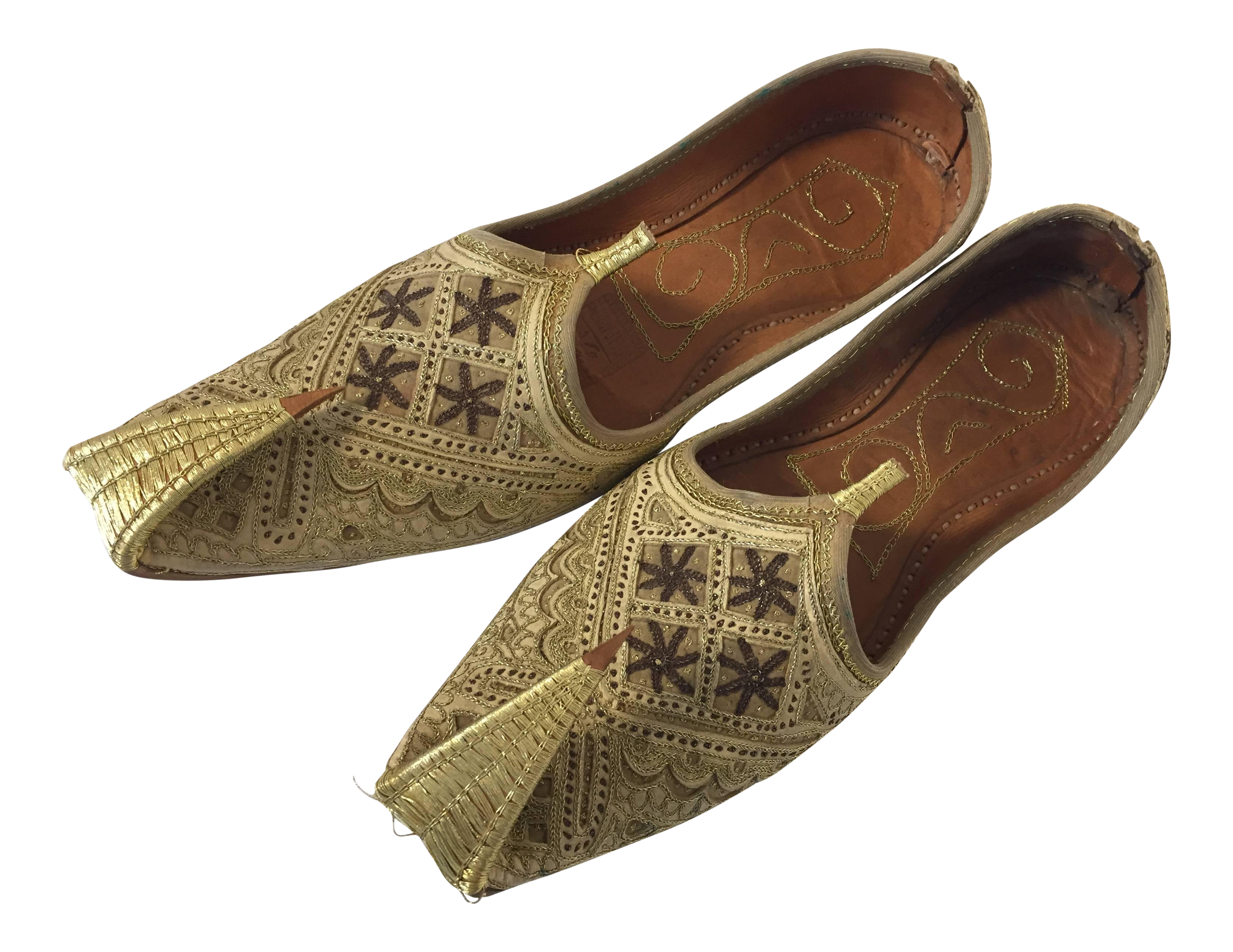 gold arabian slipper