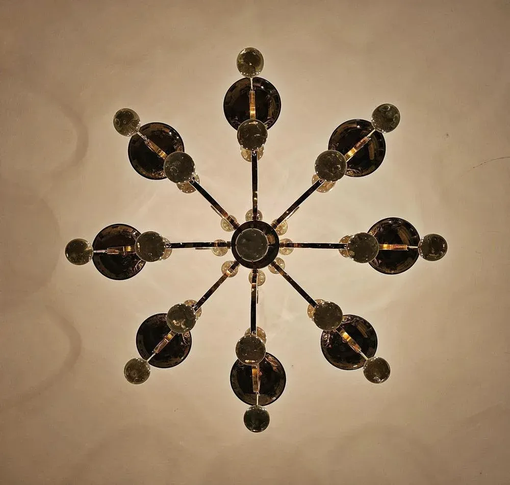 Mid-Cenrury Crystal and Gilt Bronze Chandelier by Gaetano Sciolari, 1960s