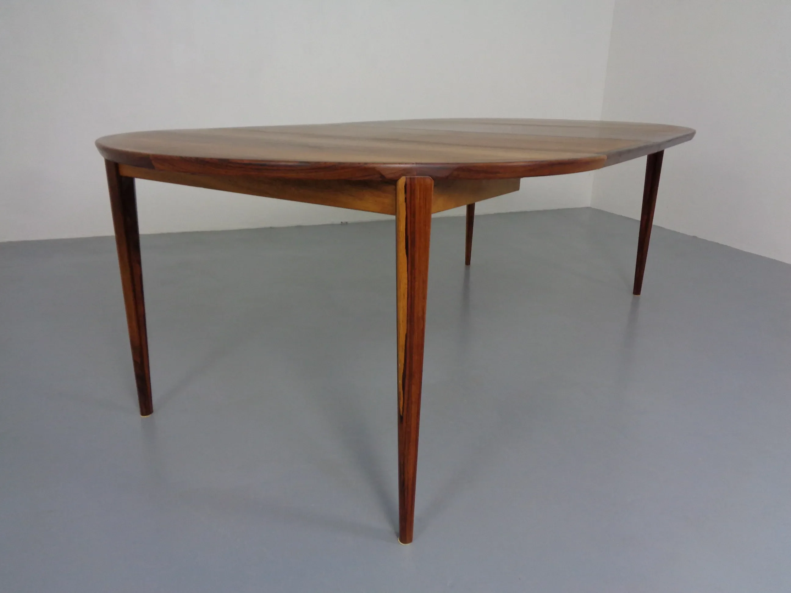 Large Rosewood Extendable Dining Table by Henry Rosengren Hansen for Brande Mobelindustri, 1960s