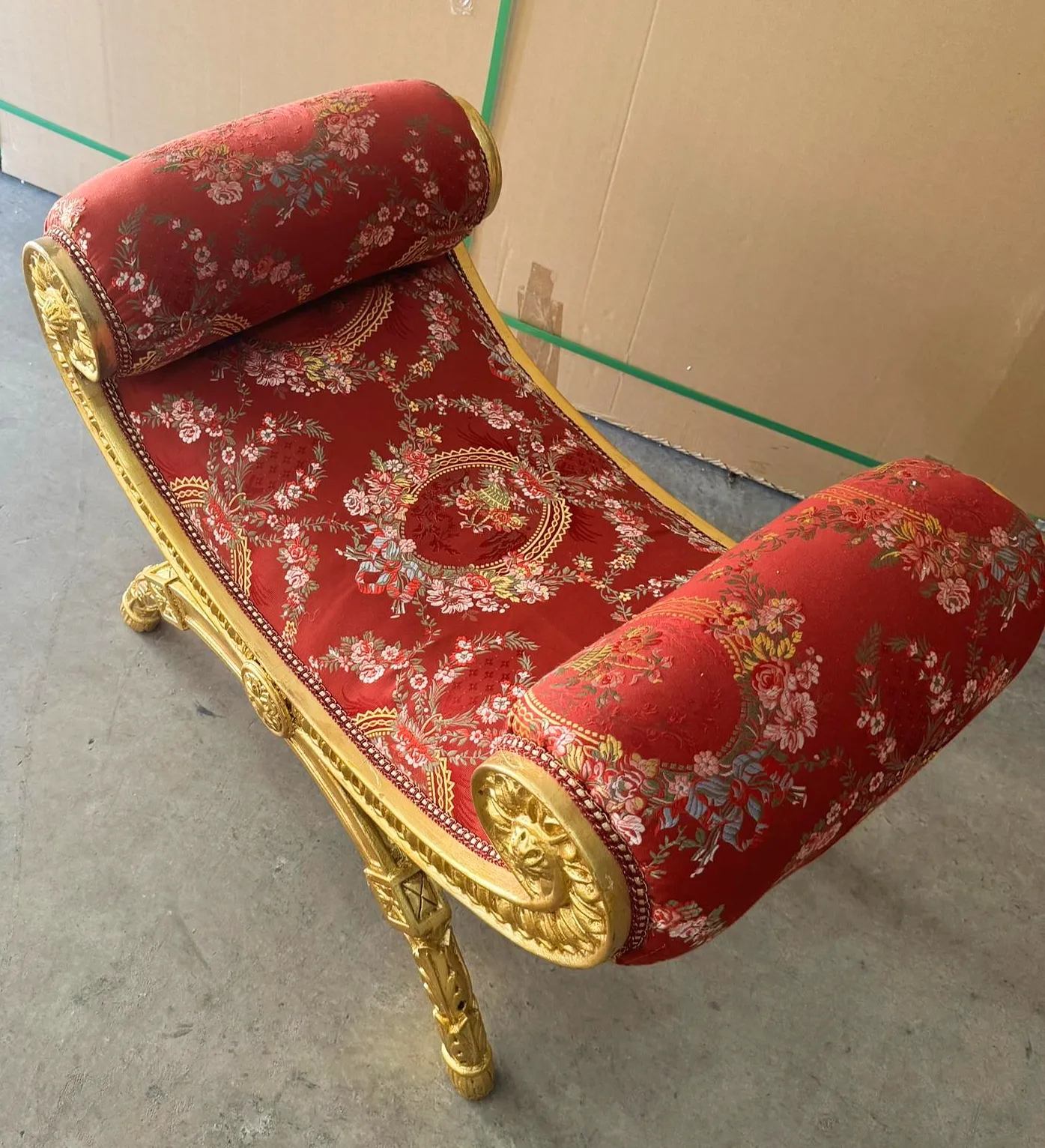 Red Small Bench French Style With Gold Details
