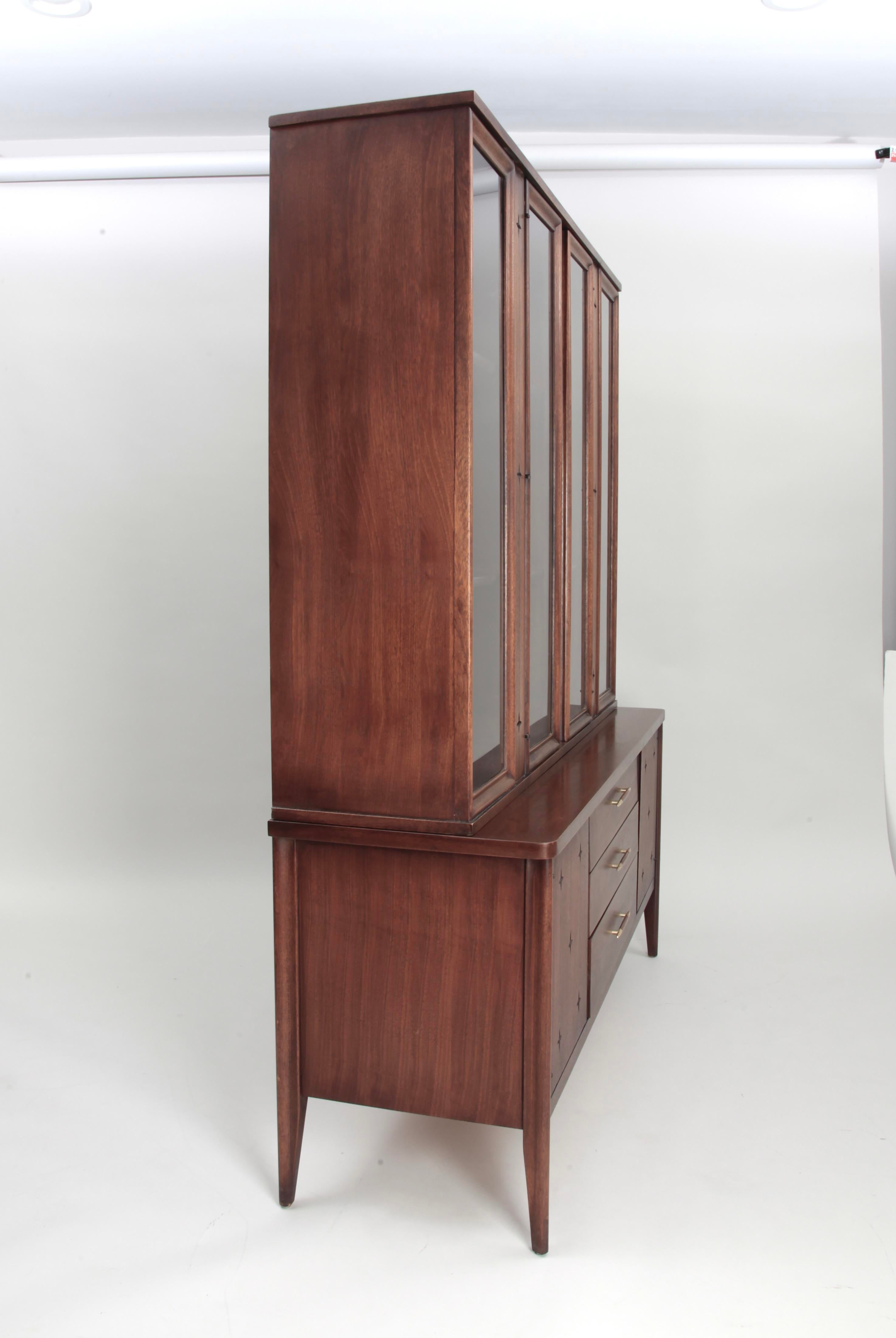 Broyhill Saga Mid Century Modern Two Piece China Cabinet C