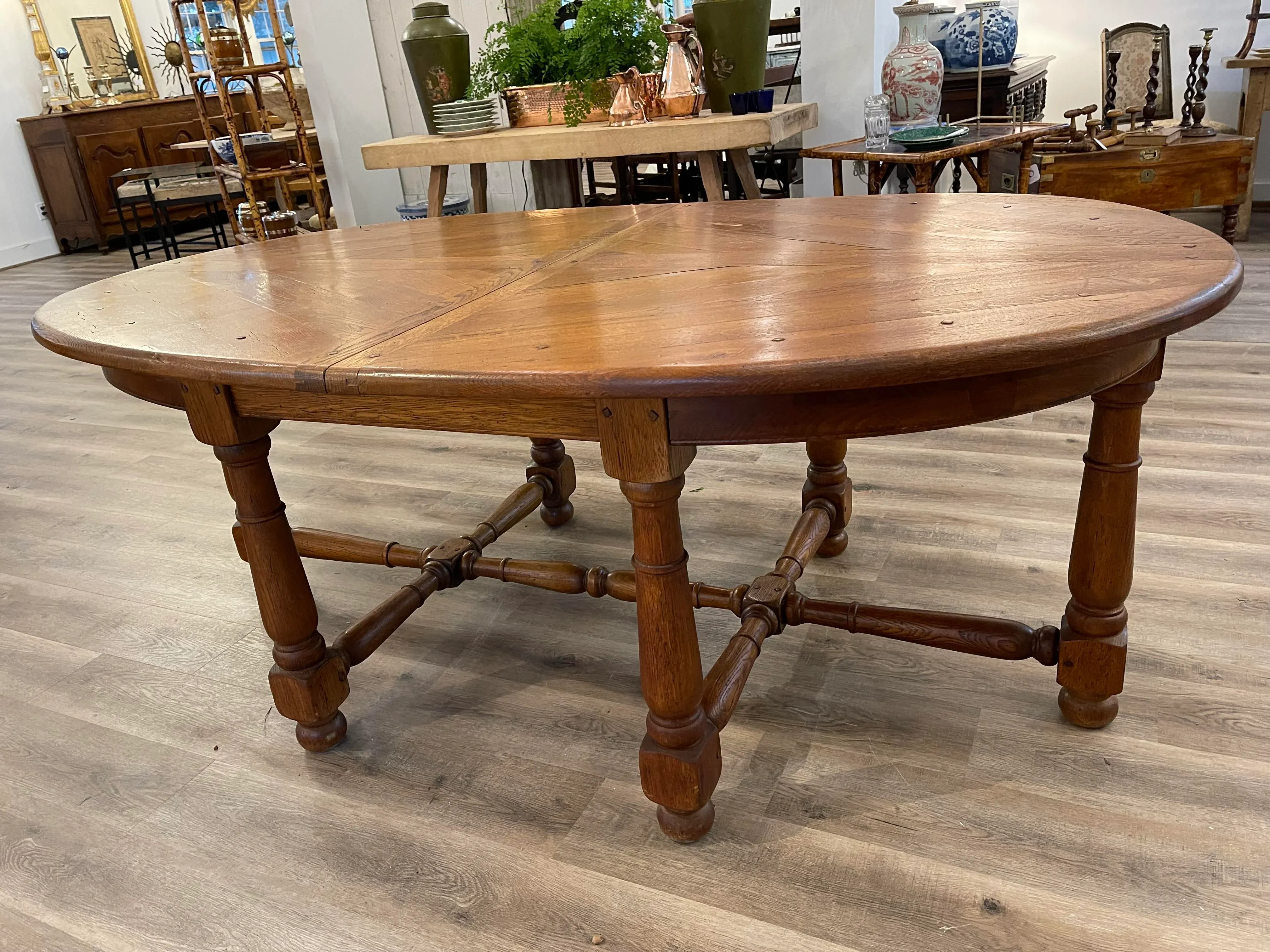 フランス アンティーク Oval Oak Table French Oval Dining Room Table | Chairish