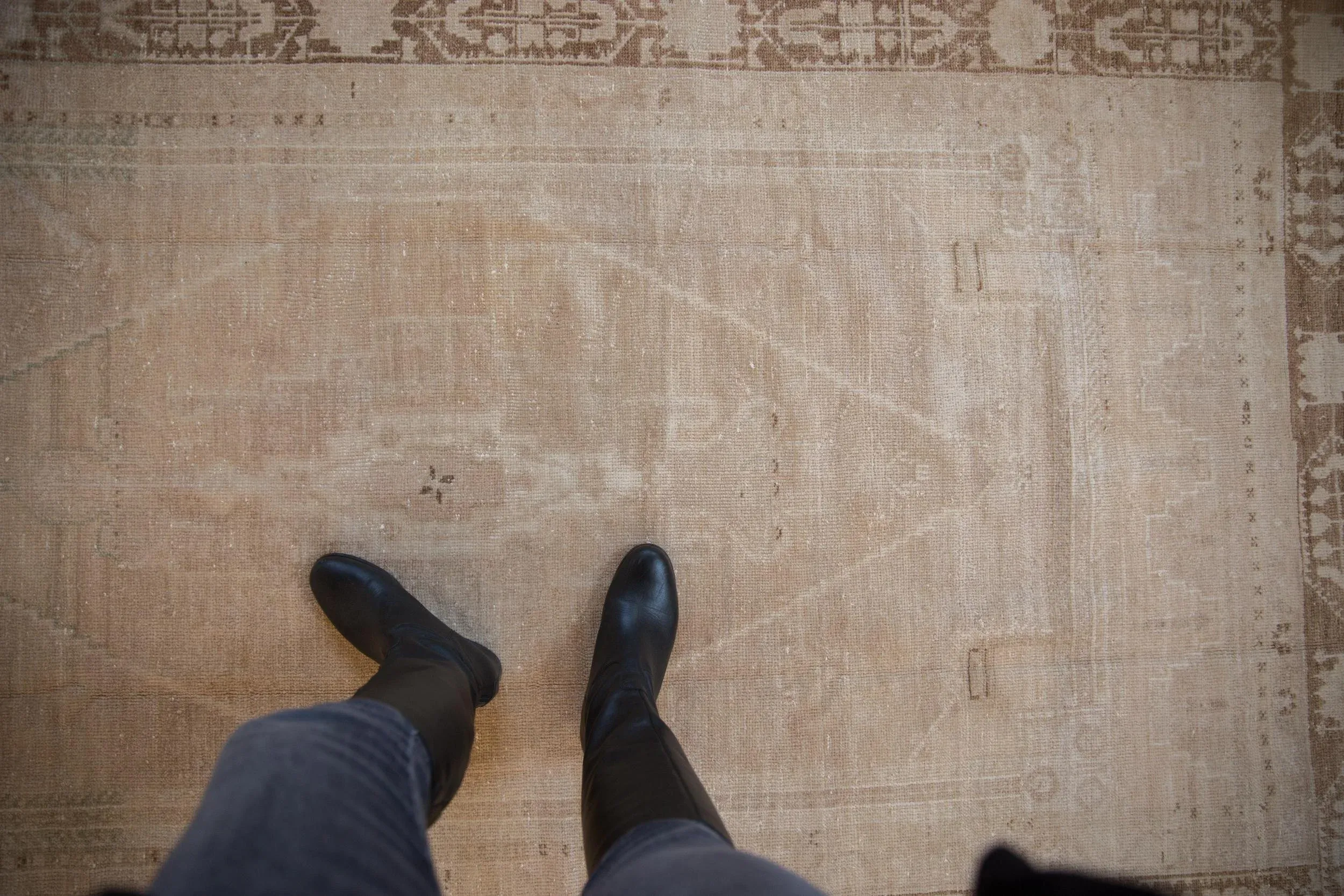 Vintage Distressed Oushak Rug - 4\'11\