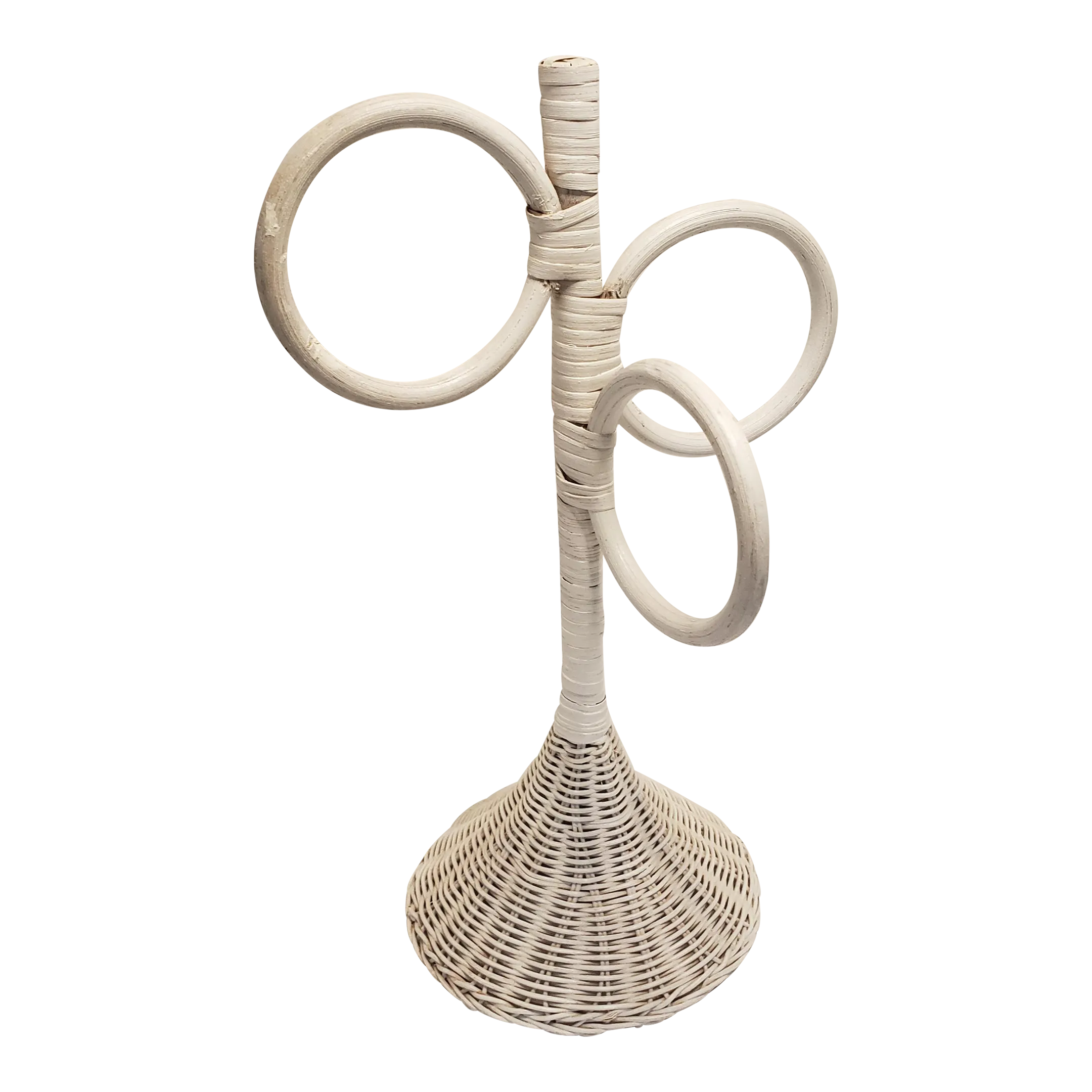 Wicker towel stand new arrivals