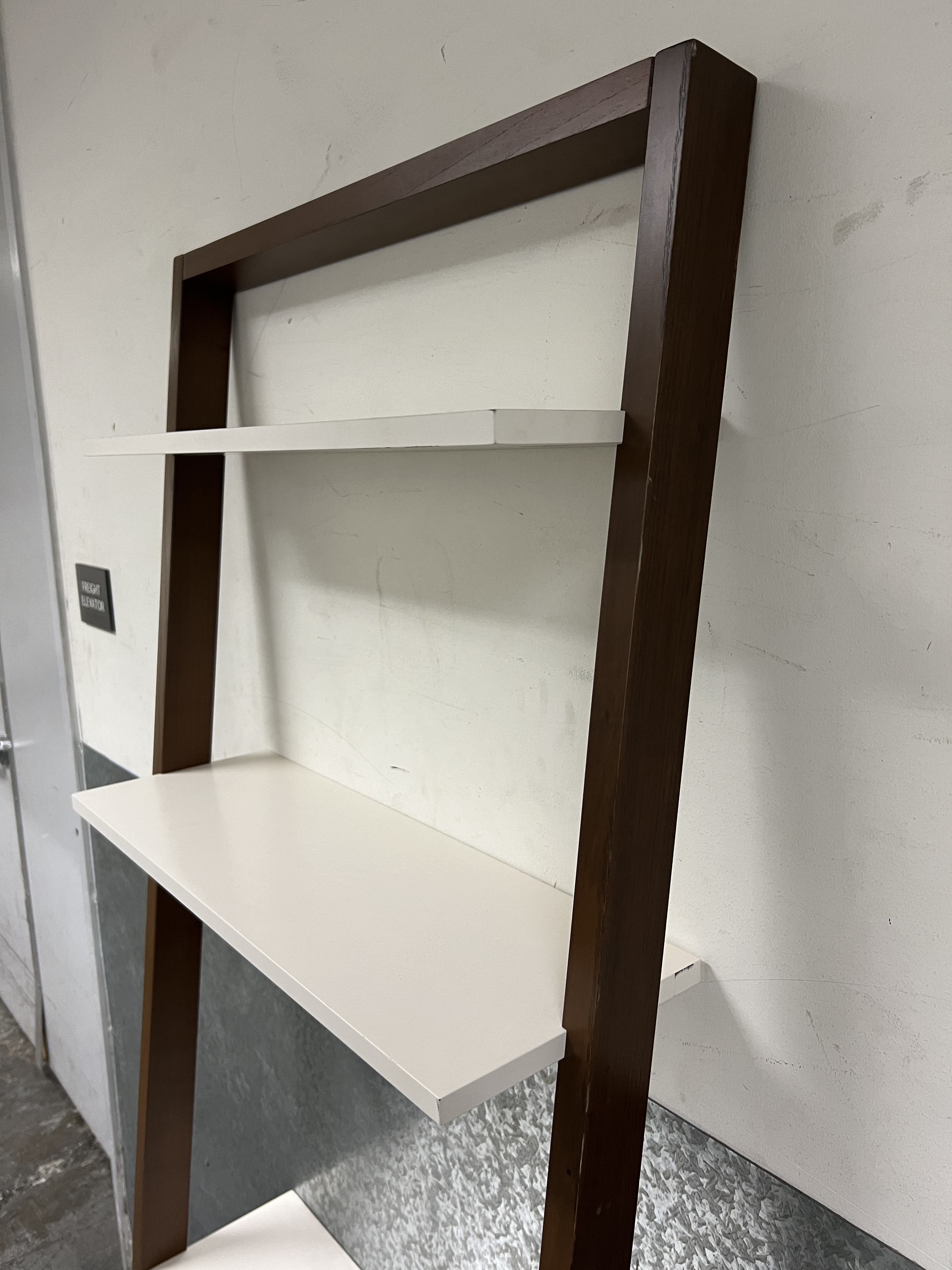 Ladder shelf 2024 desk west elm