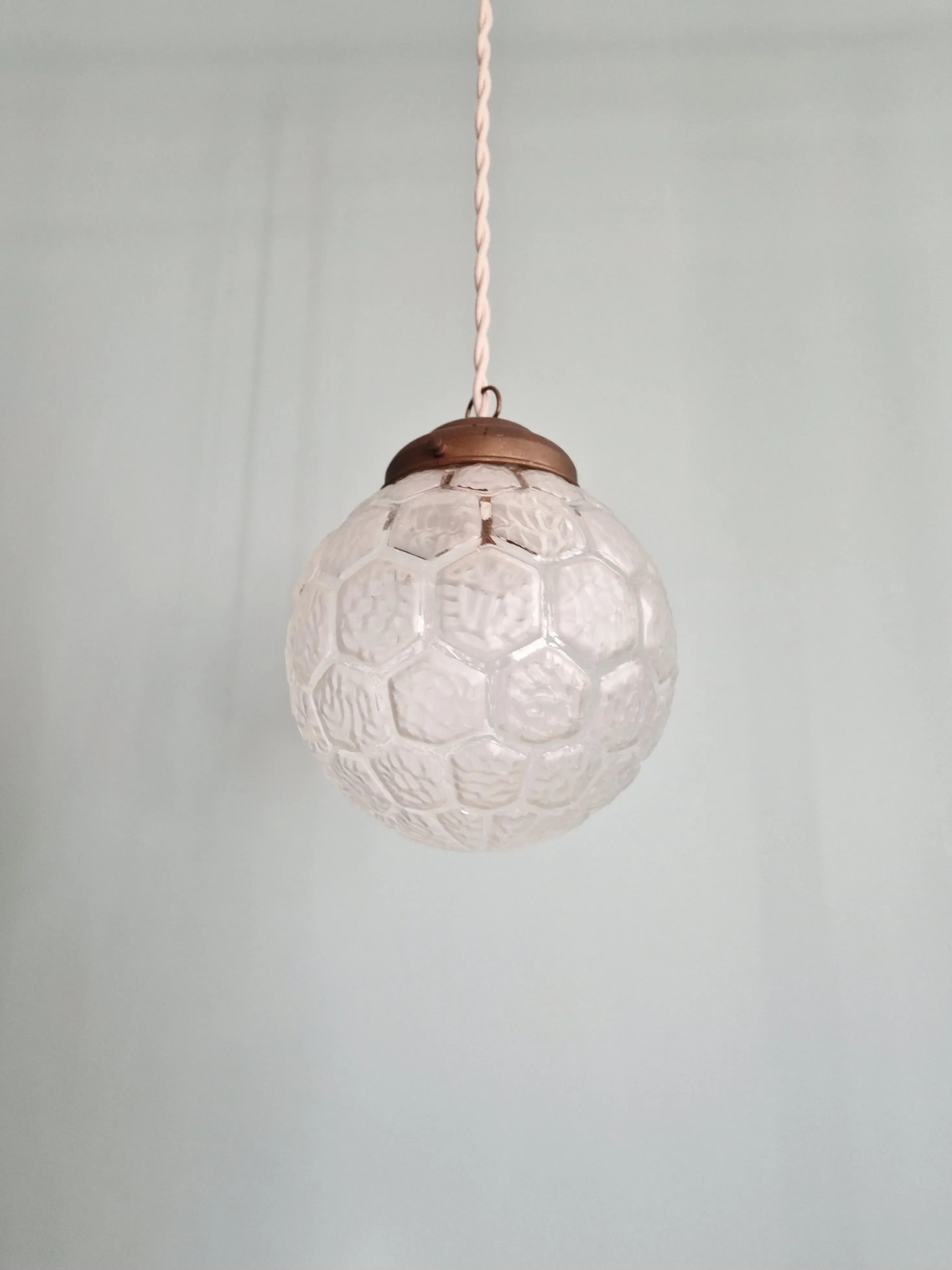 Art Deco Satin Glass Pendant Light, 1930sNWT. Tonny plush bed spread set king set 6 piece set Beige rose.