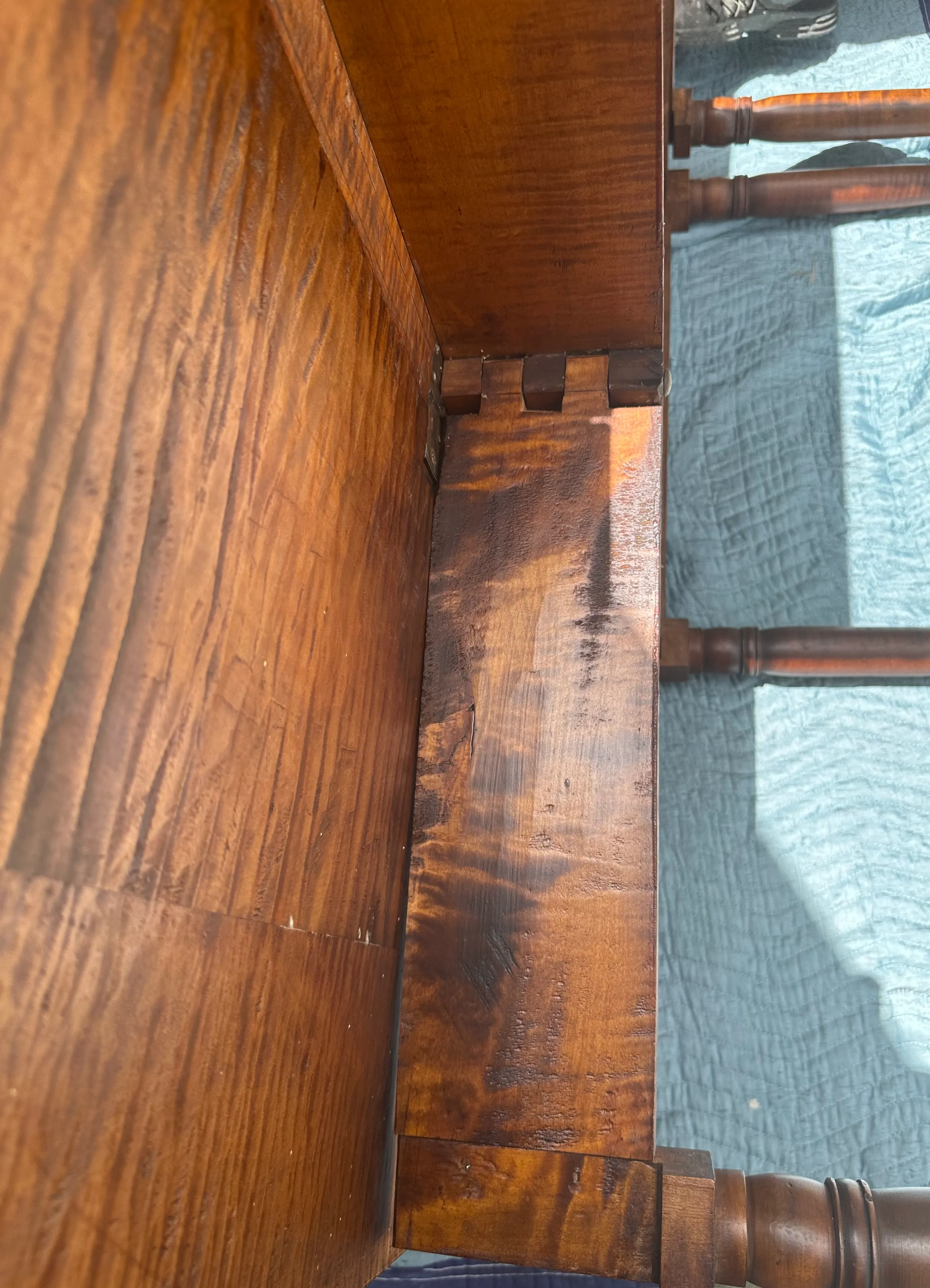 19th Century American Sheraton Tiger Maple Drop Leaf Dining Table