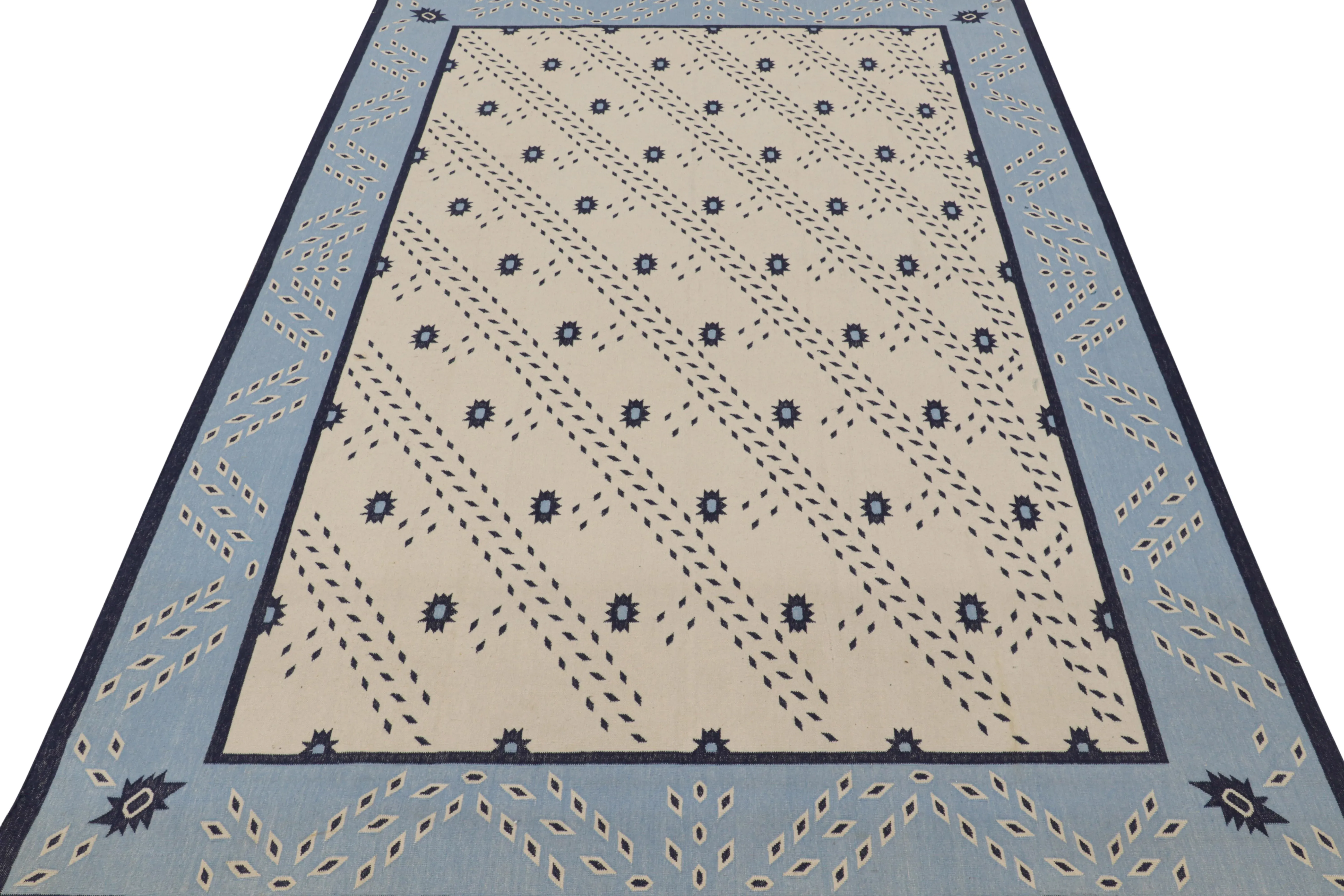 Rug & Kilim's Contemporary Dhurrie Rug in White With Blue