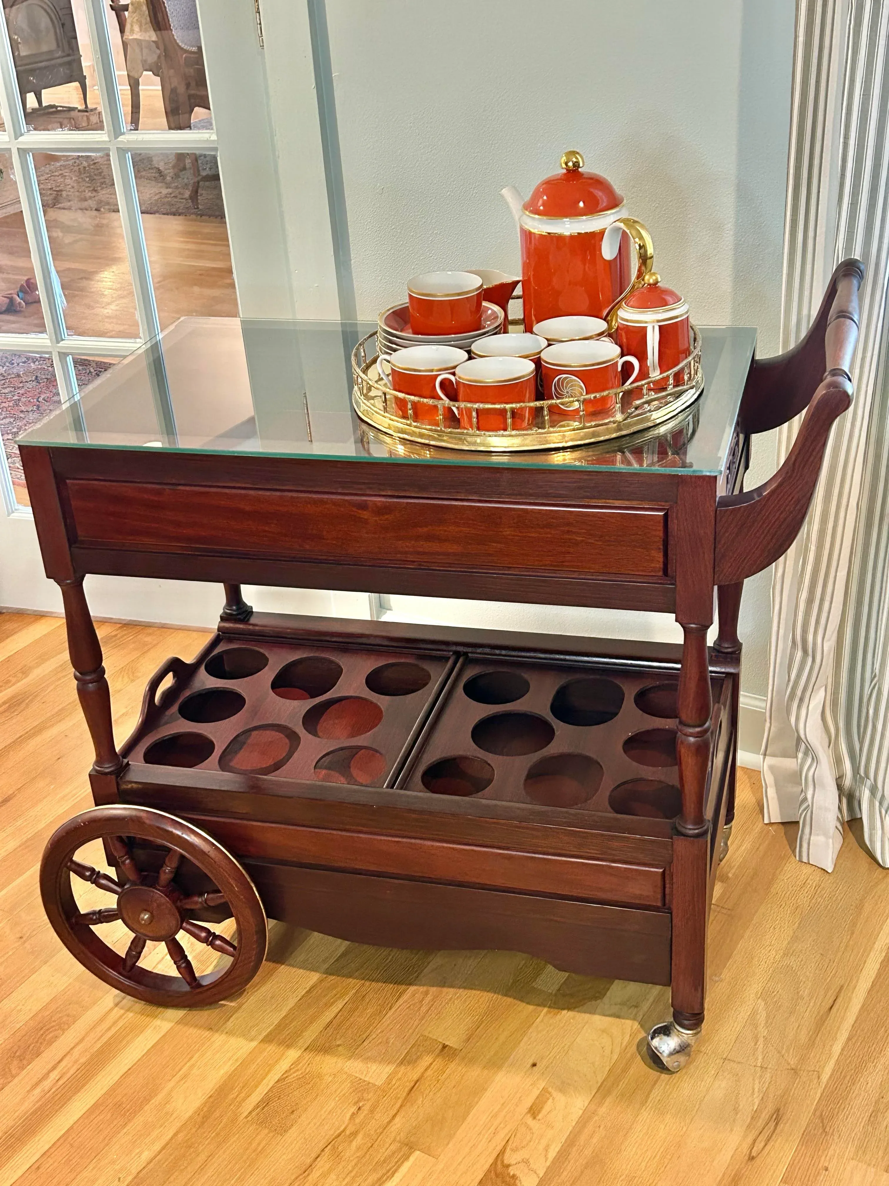希少 ビンテージトレイ rosewood Vintage Rosewood Chinoiserie Rolling Tea or Bar Cart | Chairish
