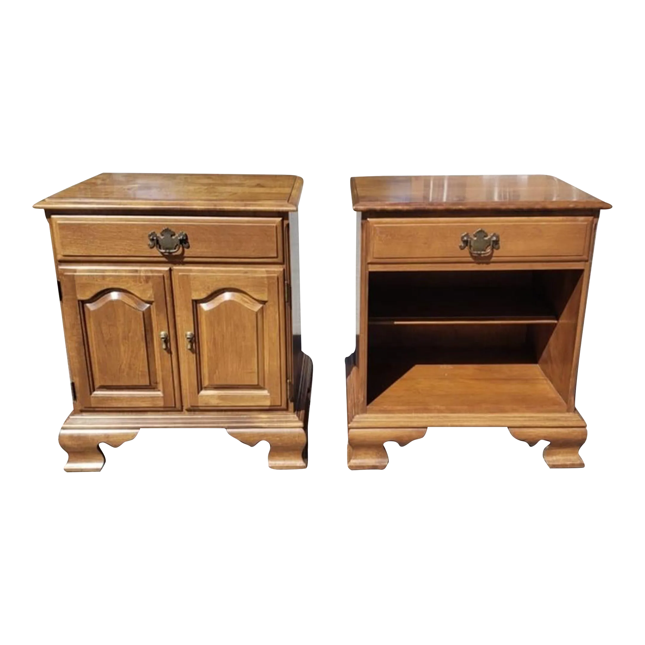 1970s Ethan Allen Heirloom Maple Bedside Tables Nightstands a