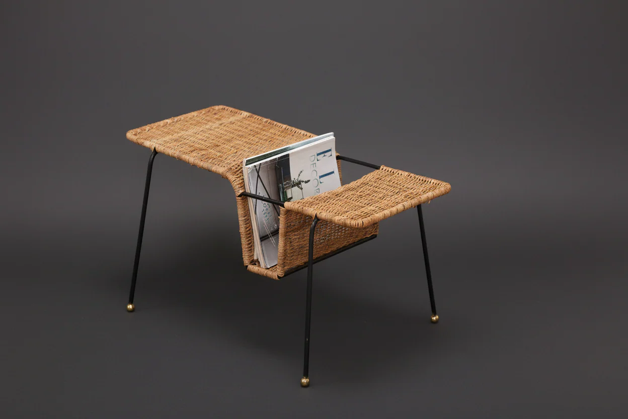 Ledger Magazine Table