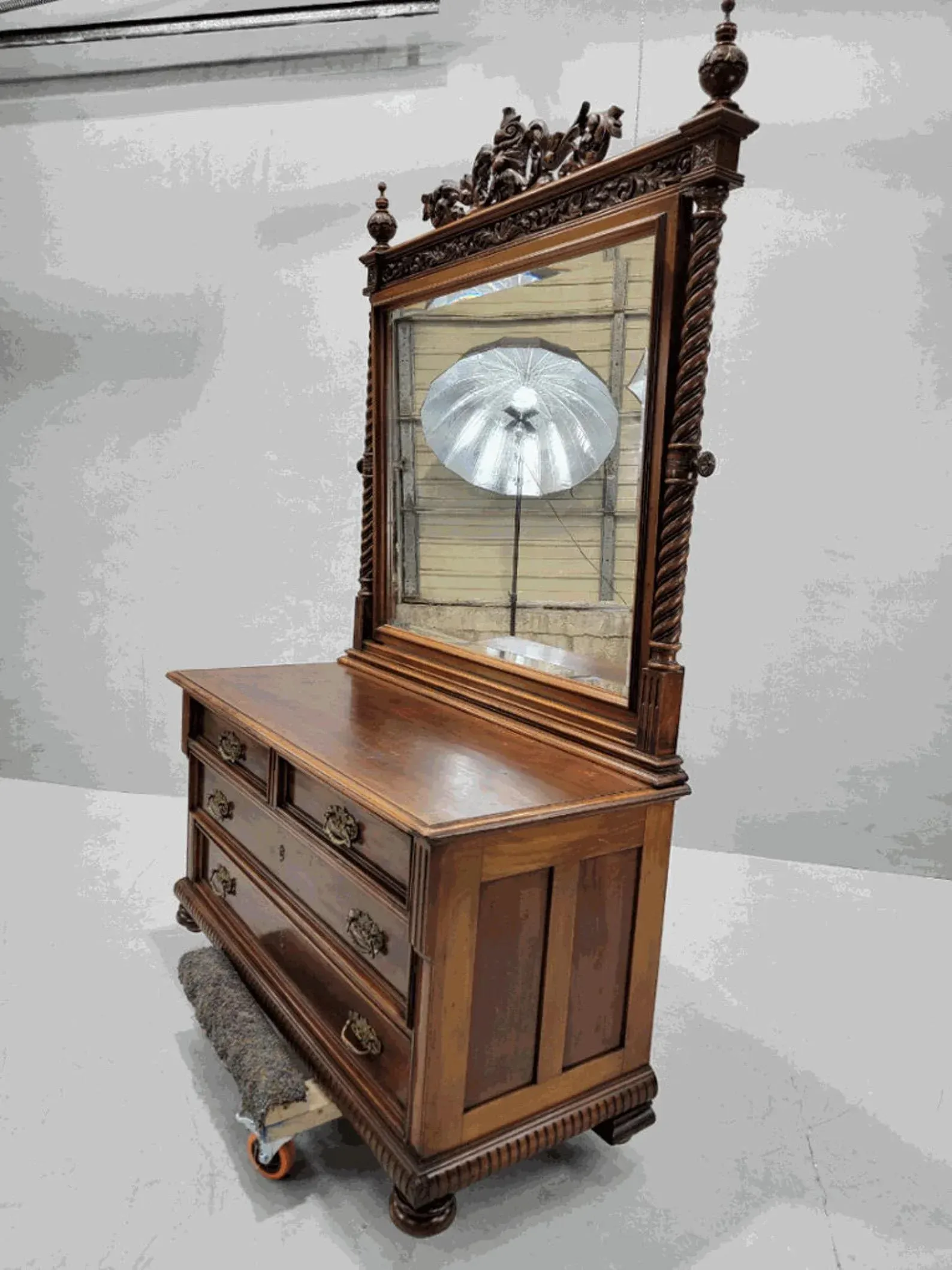 Antique Victorian Flamed Mahogany Bar...