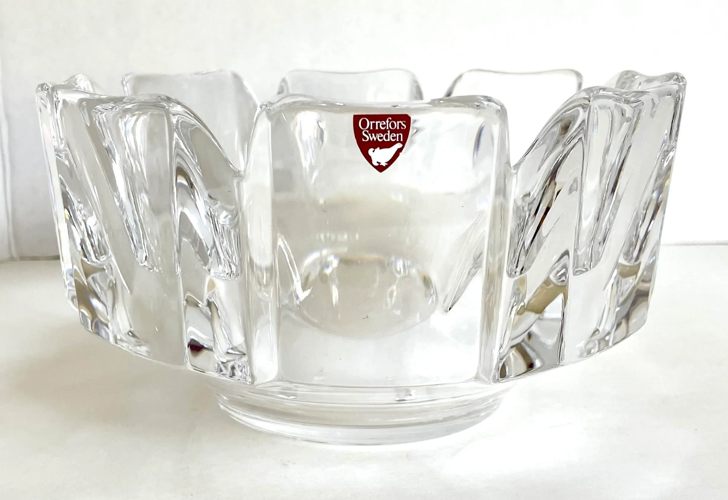 Orrefors VINTAGE Crystal Bowl Corona クリア Vintage Orrefors Crystal Corona Bowl by Lars Hellsten | Chairish
