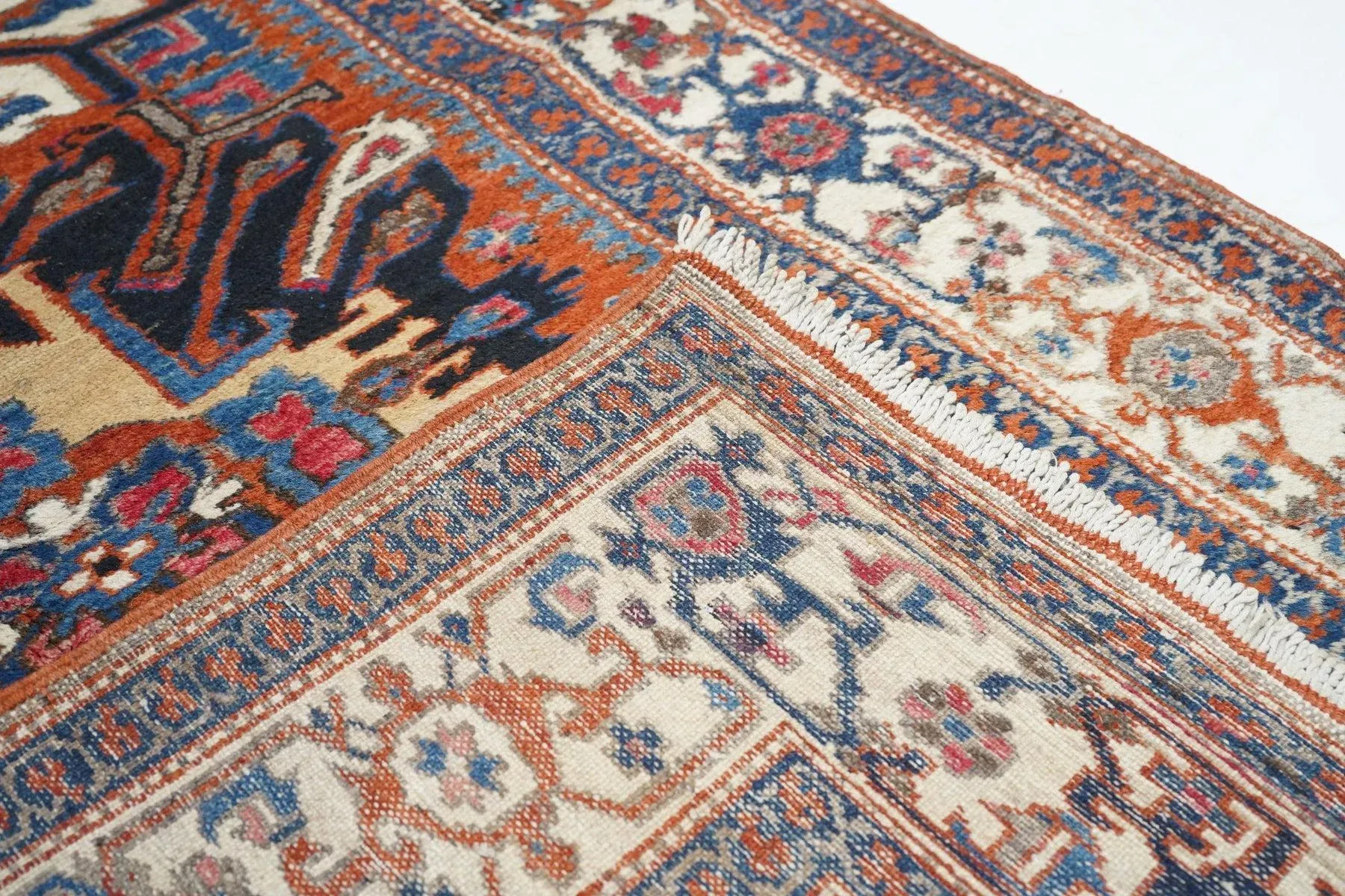 Antique Karajeh Weave Rug 4\'5\'\' x 7\'5\'\'