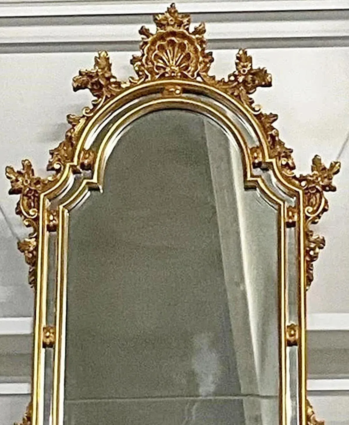 1970s Rococo Gilt Gold Mirror