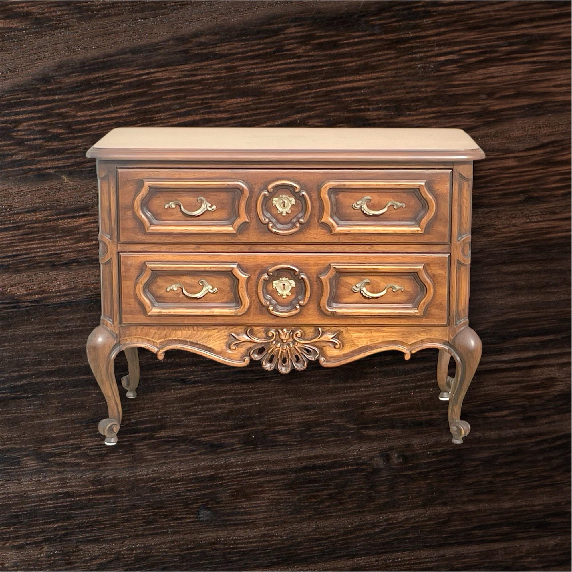 Vintage Drexel Country French Louise XV Rococo Style Commode