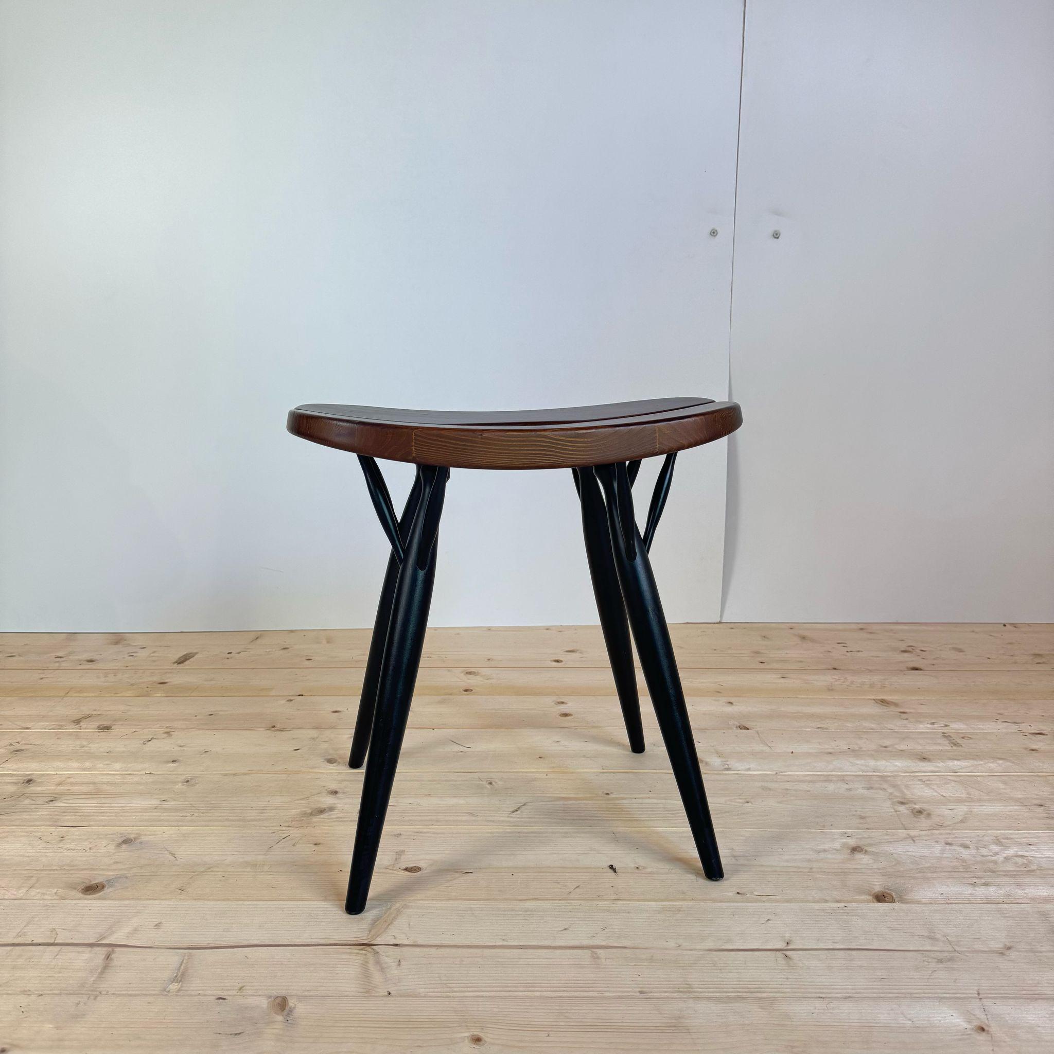 Pirkka stool artekハニー×ブラック35㌢ピルッカ Pirkka stool artekハニー×ブラック35㌢ピルッカ アルテック/Artek