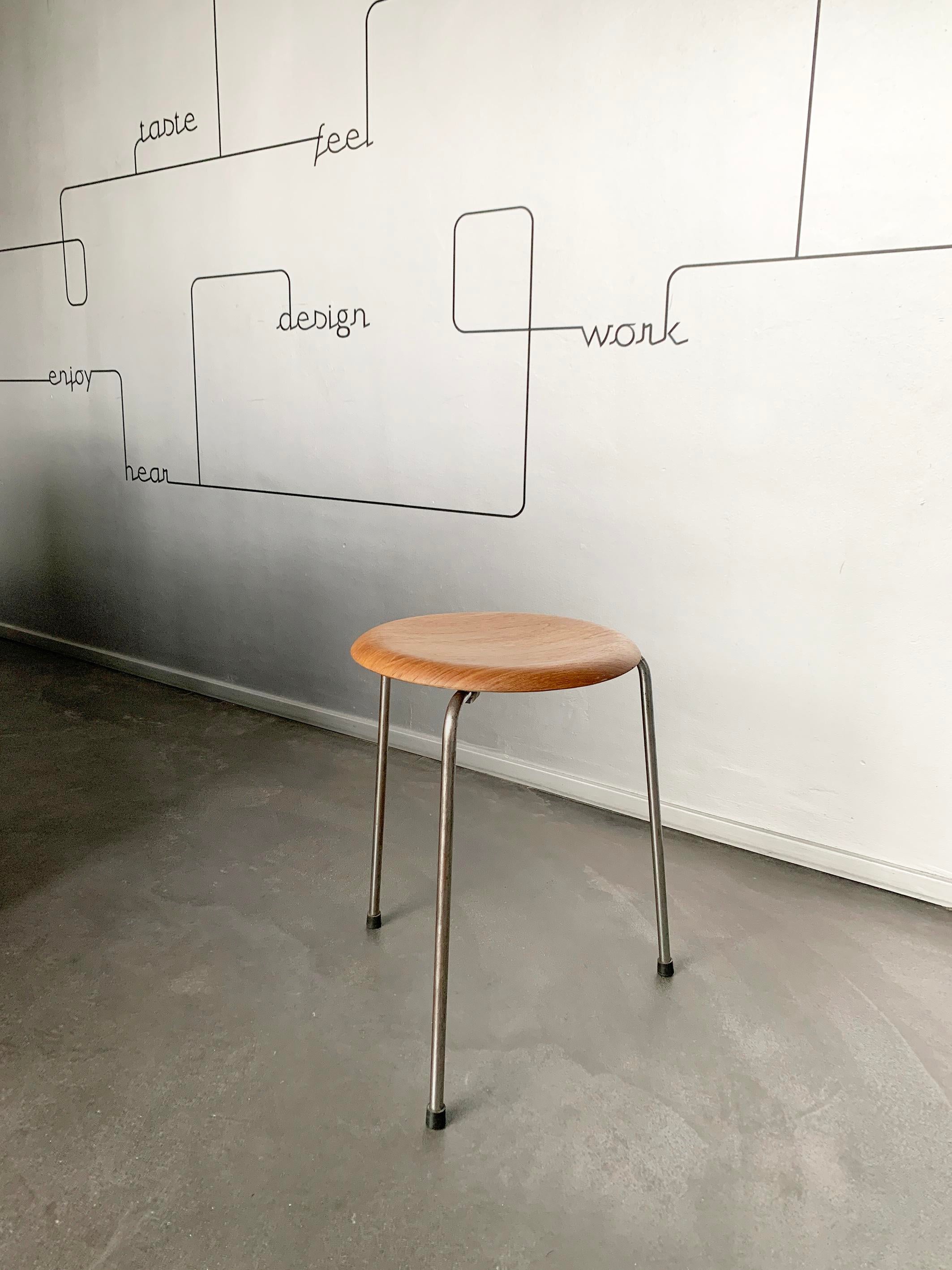 dot-stool-3170-in-teak-by-arne