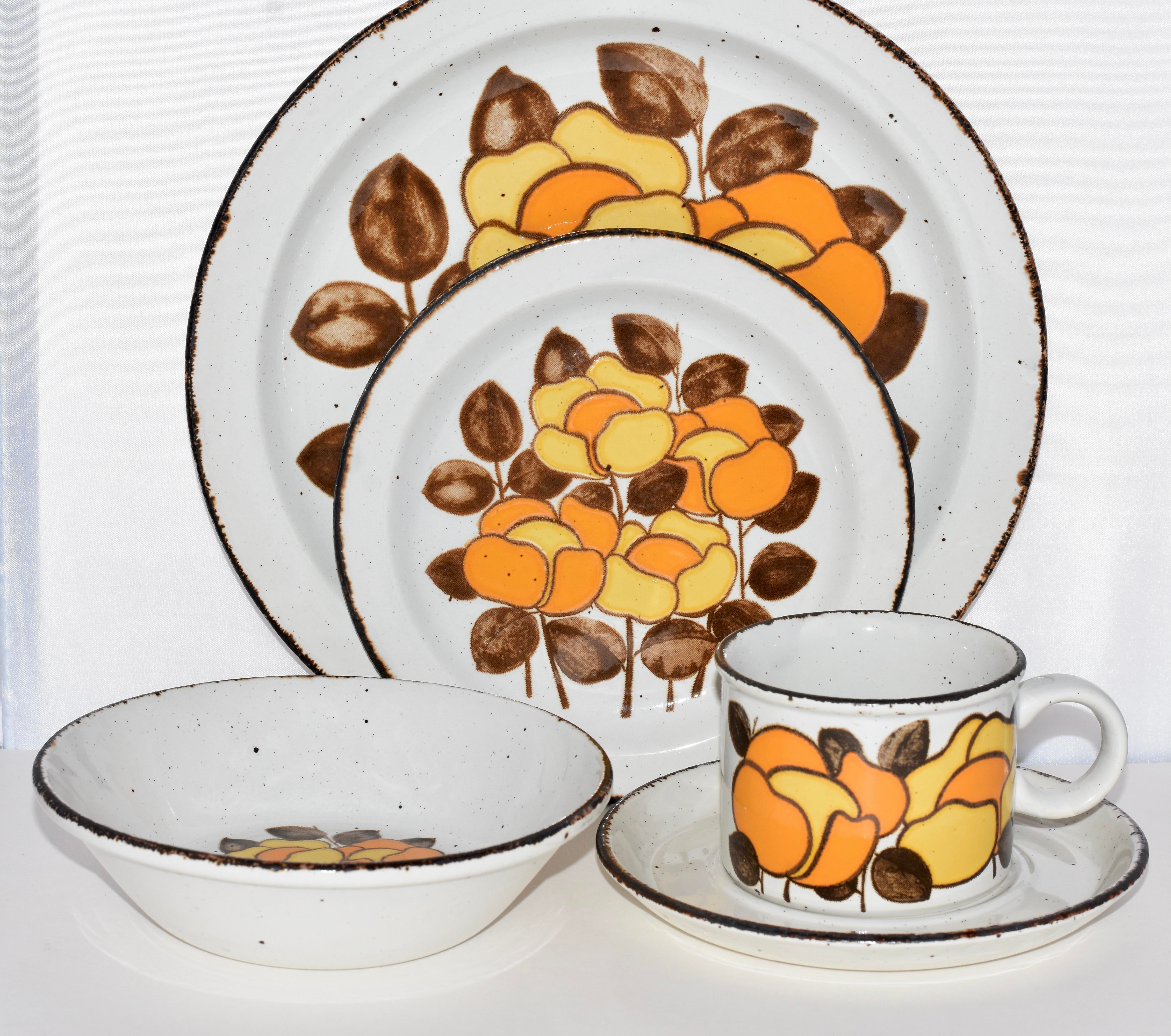 1980s Stonehenge Midwinter Summer Dinner Plate Desert Plate Bowl