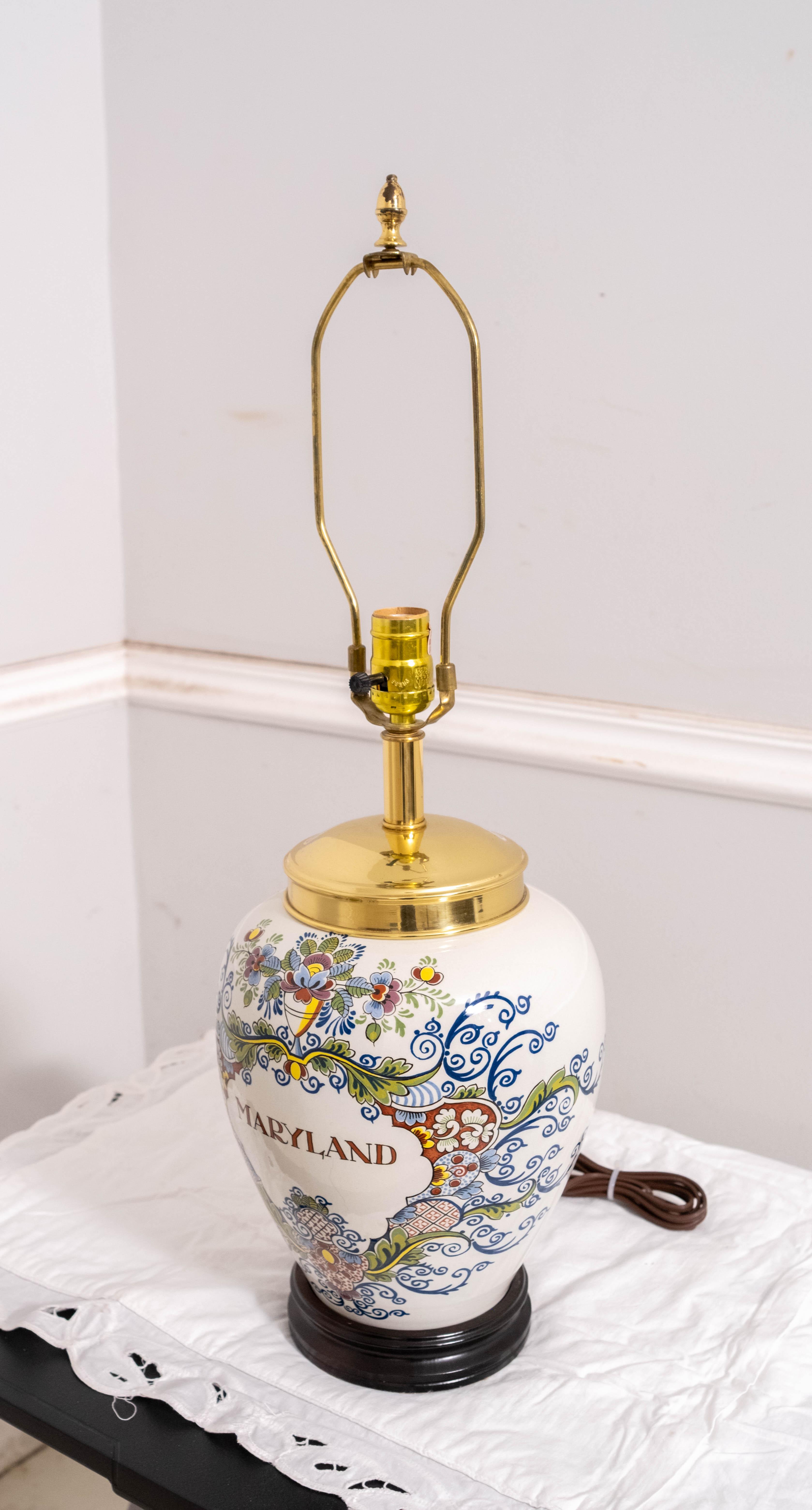 tobacco jar lamp Virginia Blue and White Porcelain Table Mottahedeh. Lot - TIN-GLAZED BLUE AND