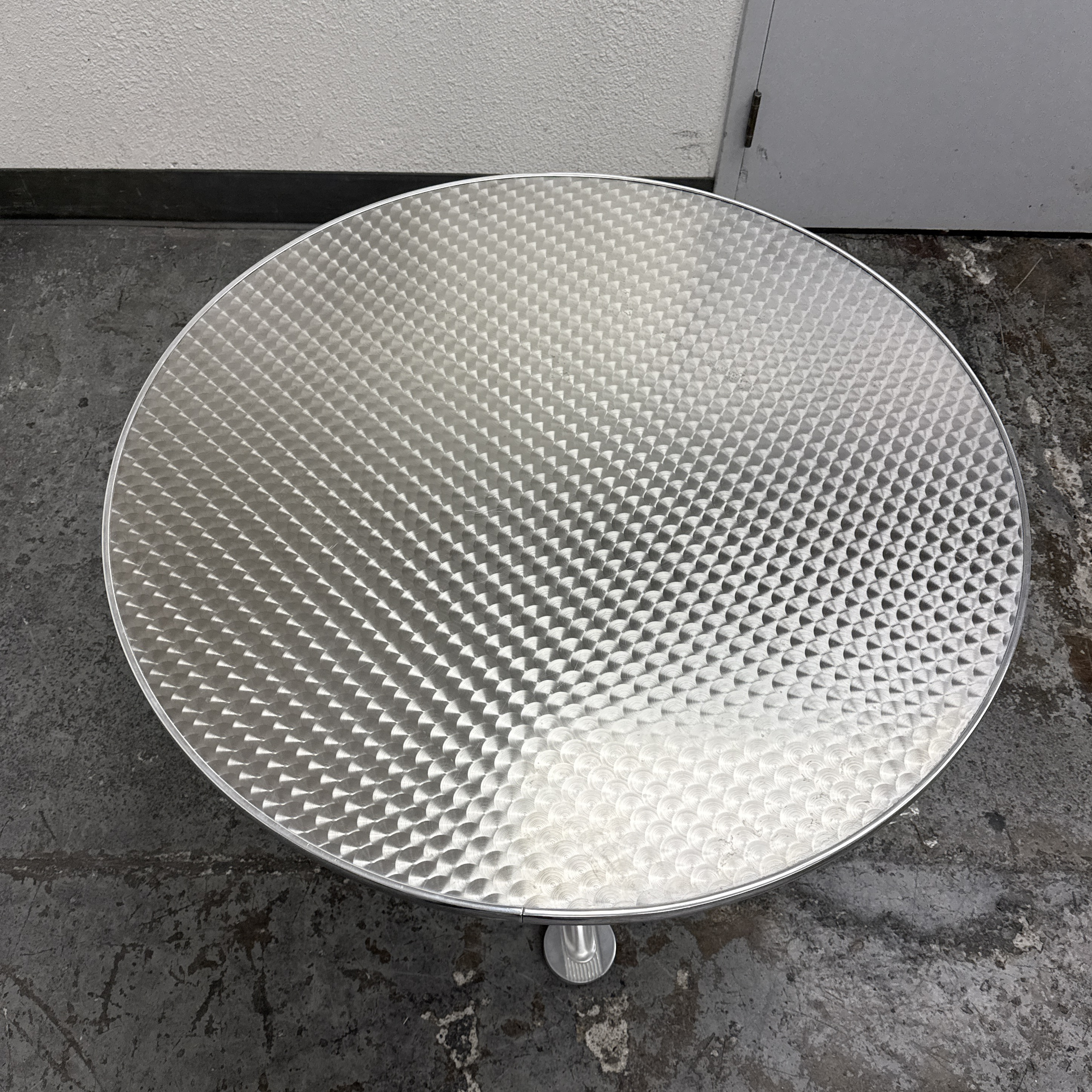 Jorge Pensi for Amat-3/Knoll International Aluminum Table | Chairish