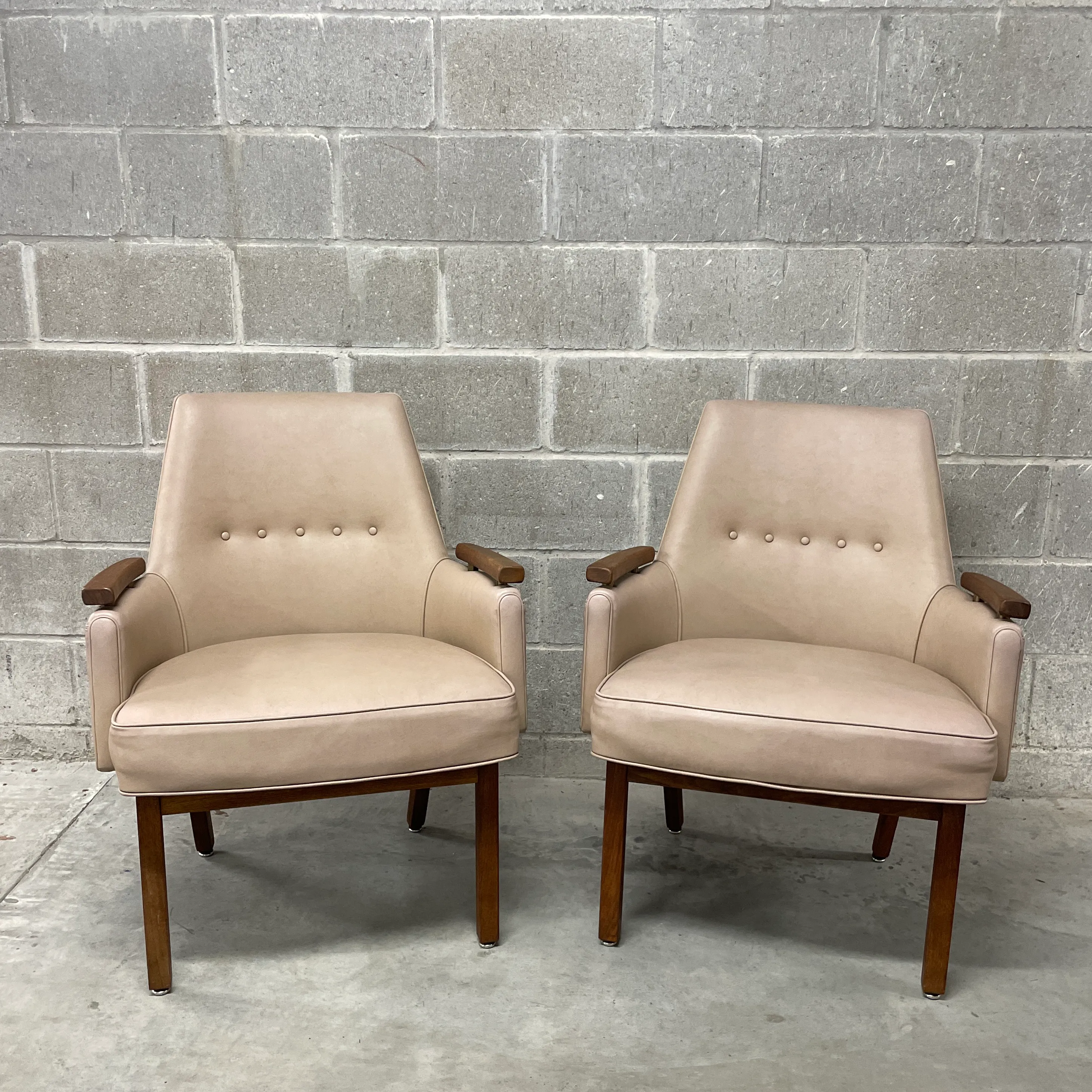 Pair of Early Modernist Armchairs by Vista of California for Stow