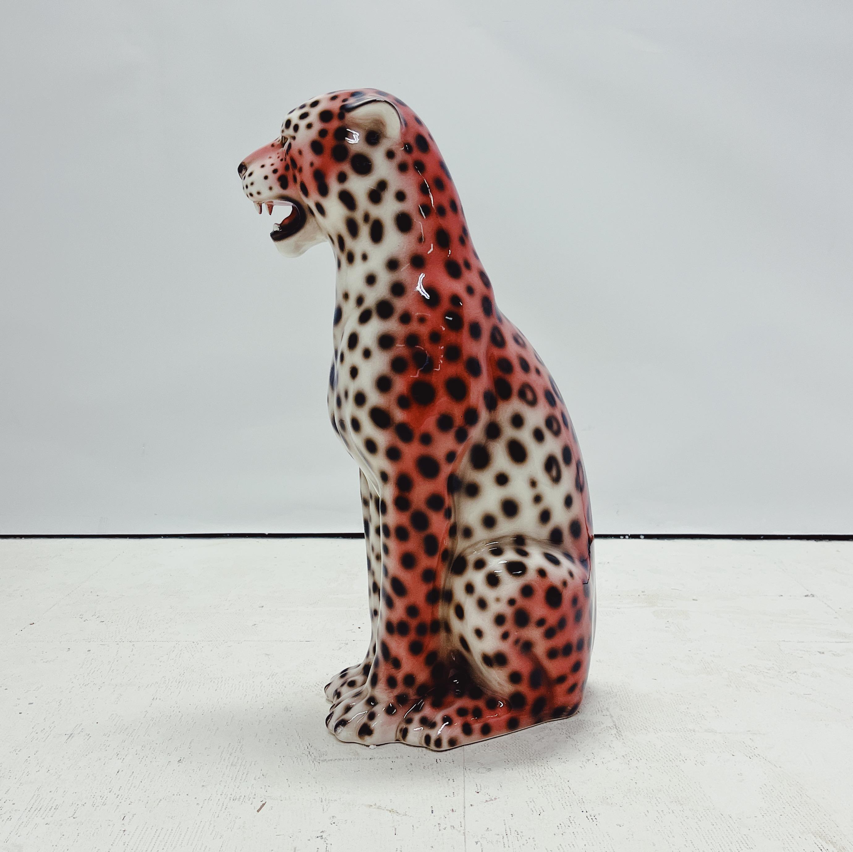 『 Pink Leopard family 』by Zuberi 60*60cm Pink Leopard family 』by Zuberi 60*60cm（Picture of a pink