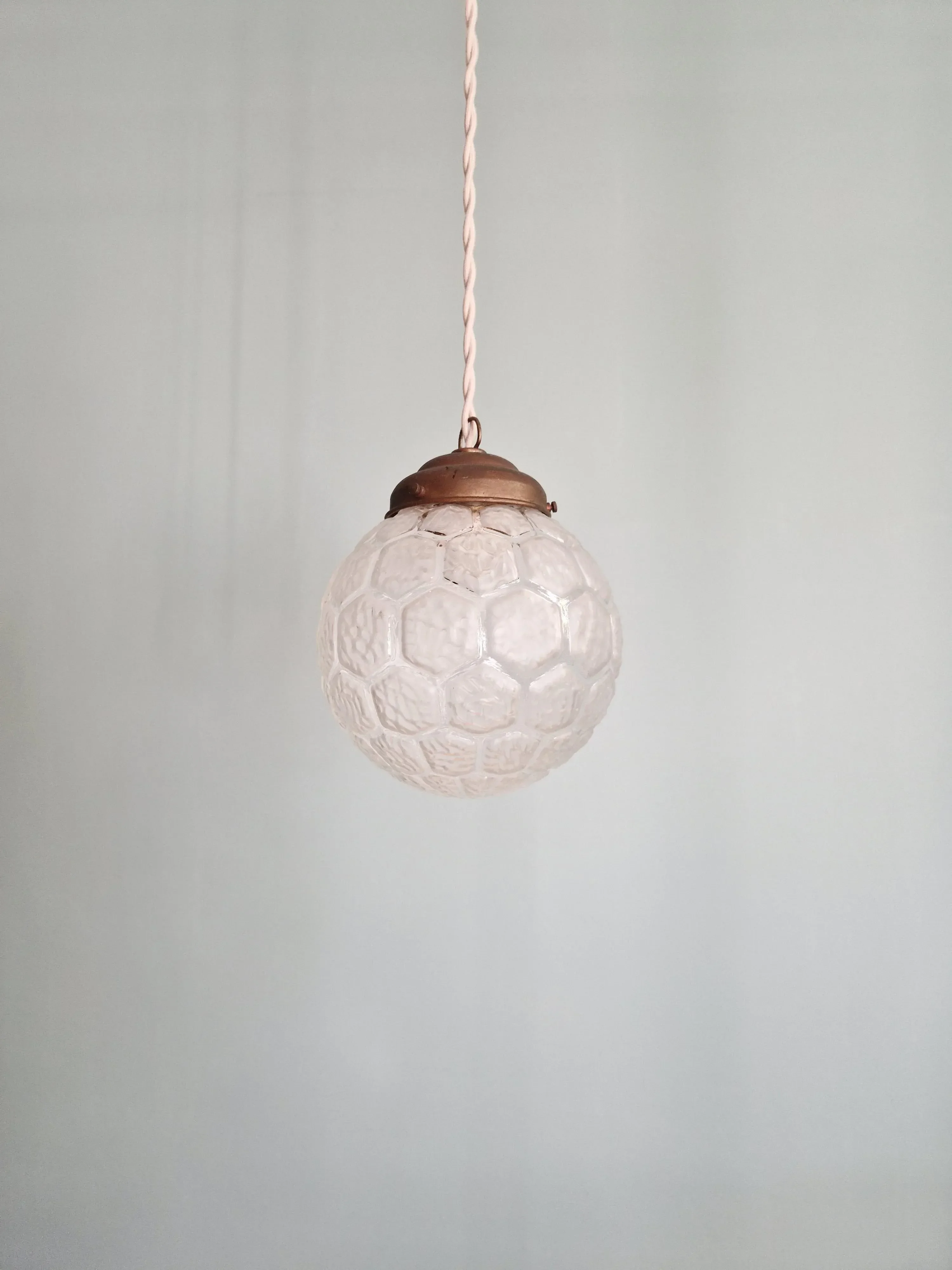 Art Deco Satin Glass Pendant Light, 1930sNWT. Tonny plush bed spread set king set 6 piece set Beige rose.