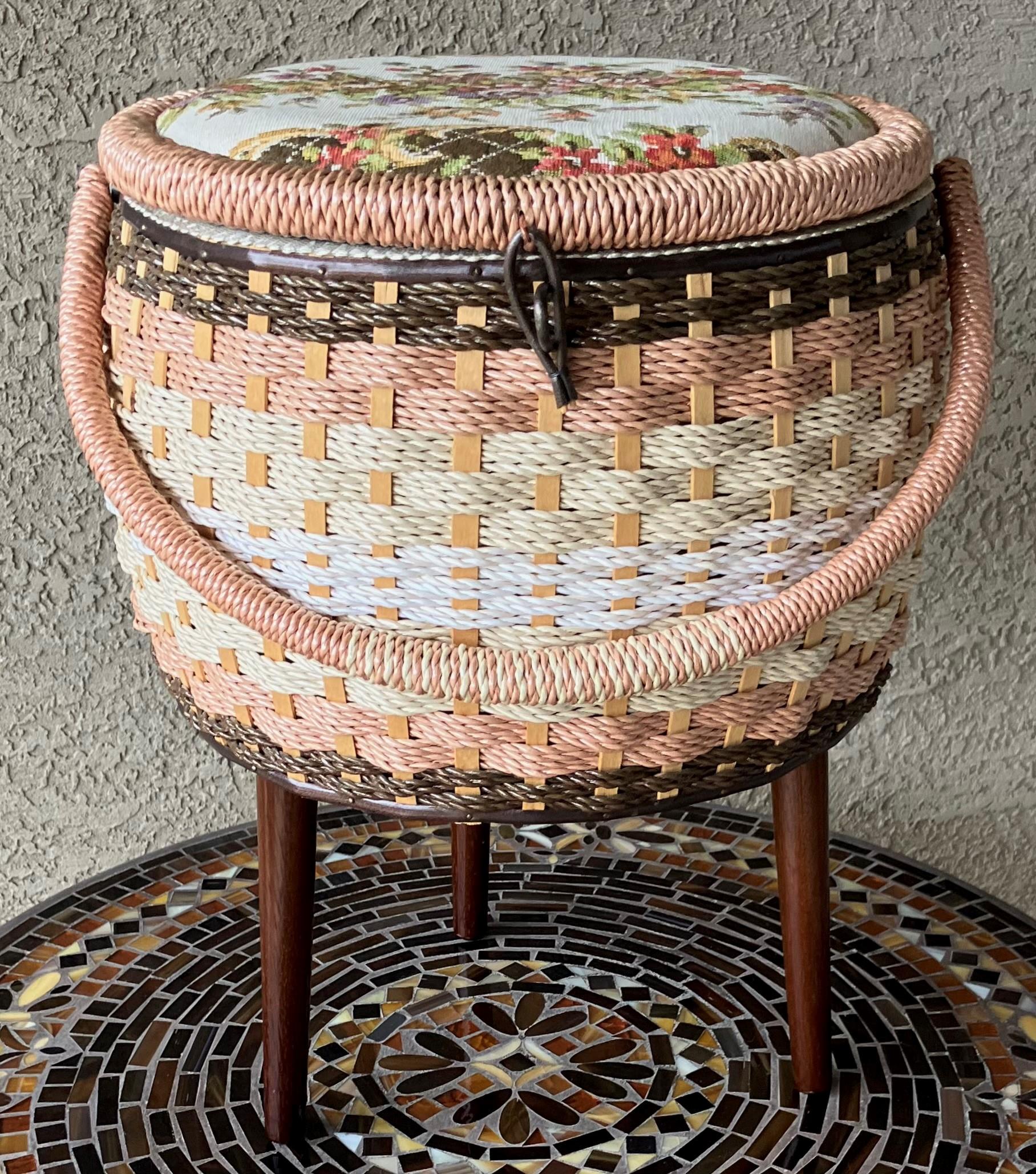 【たぁこ*さま】vintage tray ❀ スポンコリ トレイ Finland レストアトレイの通販 | 家具・インテリア通販 MAARKET マーケット