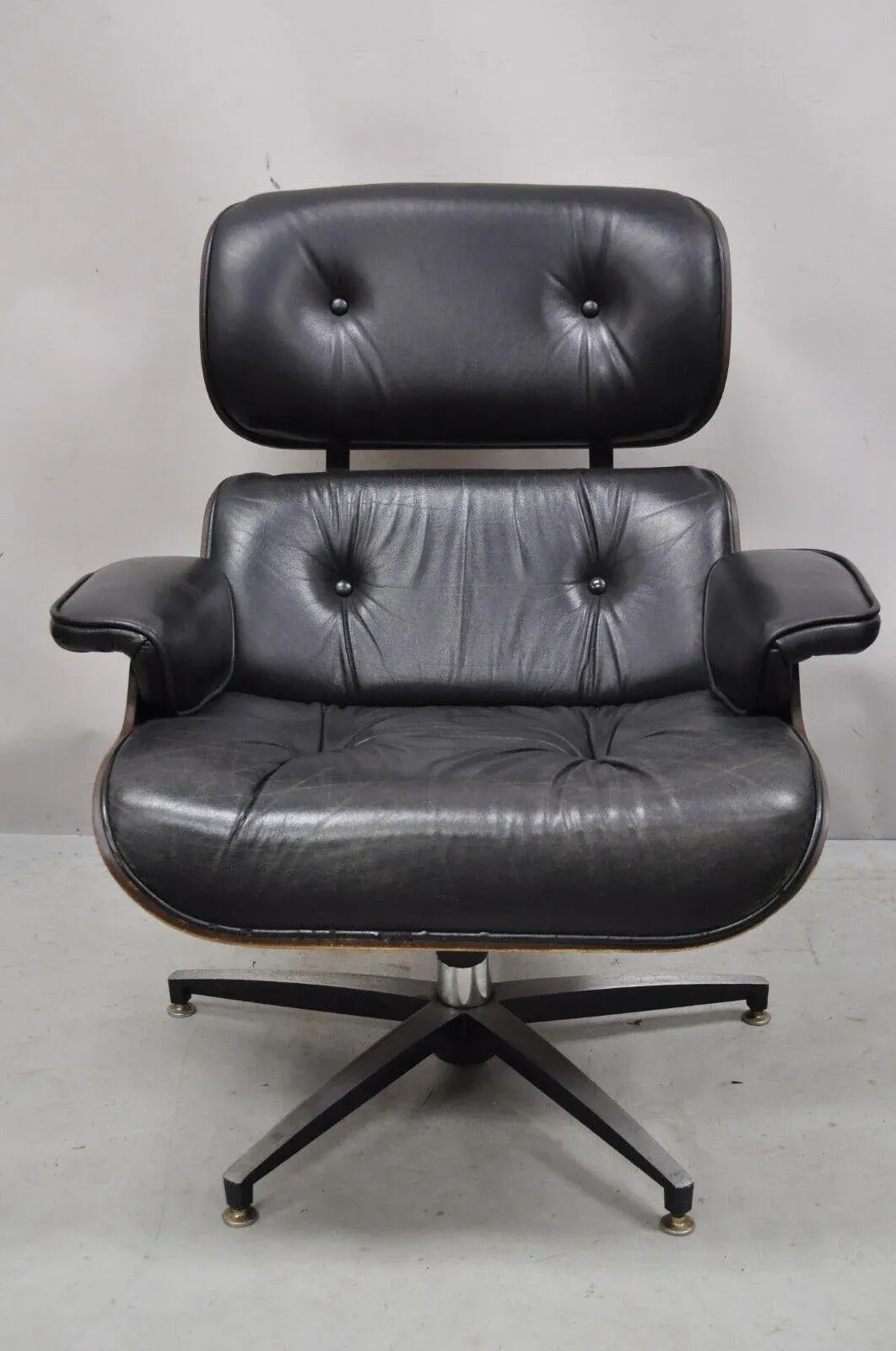 Vintage Selig Plycaft Black Leather Eames Style Walnut Swivel Tilt
