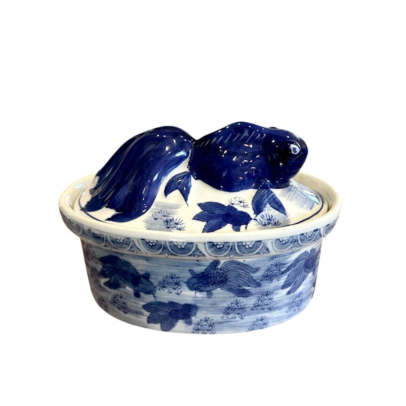 chinesekoi fish lid box Wakacho Wooden Lacquer Bento Carp Design Japanese Lunch Box 700ml Dating back to Ancient China Porcelain Temple Jar with Lid