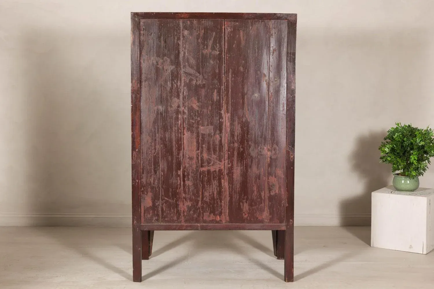 Elm Brown Lacquer Cabinet with Bronze Hardware and Shelves, Late Qing Dynasty