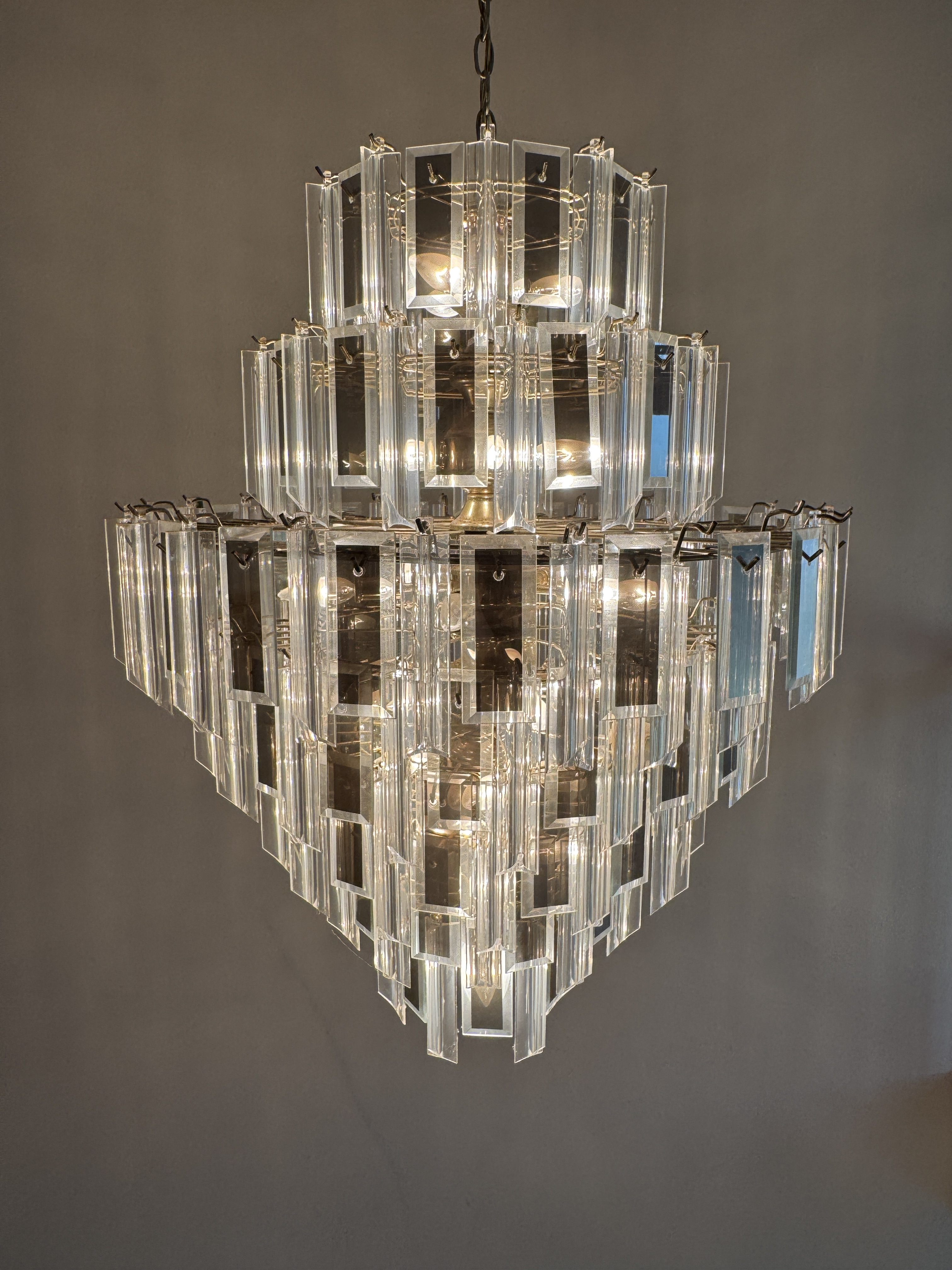 Vintage Mid-Century Modern Retro Mirrored Prism and Lucite 7