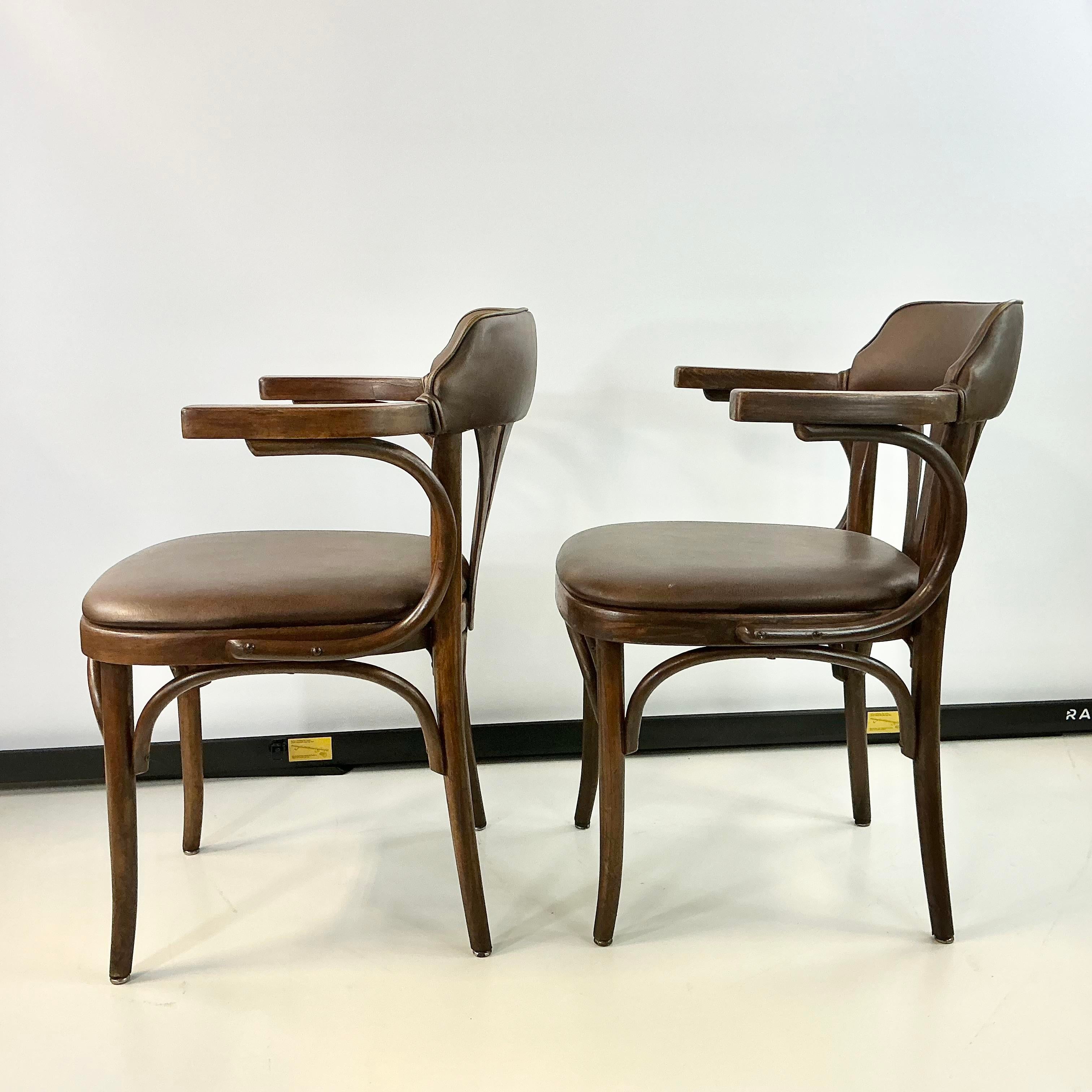DREVOUNIA　チェコ製ヴィンテージチェアー 1940s Vintage Boho Chic Art Deco Drevounia Bentwood Arm Chairs - A