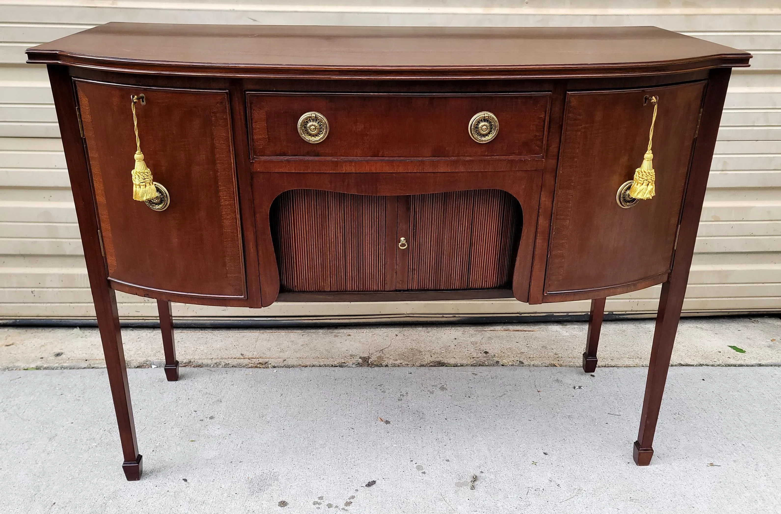 Early 20th Century Sheraton Style Mahogany Sideboard | Chairish, image size:3181x2092