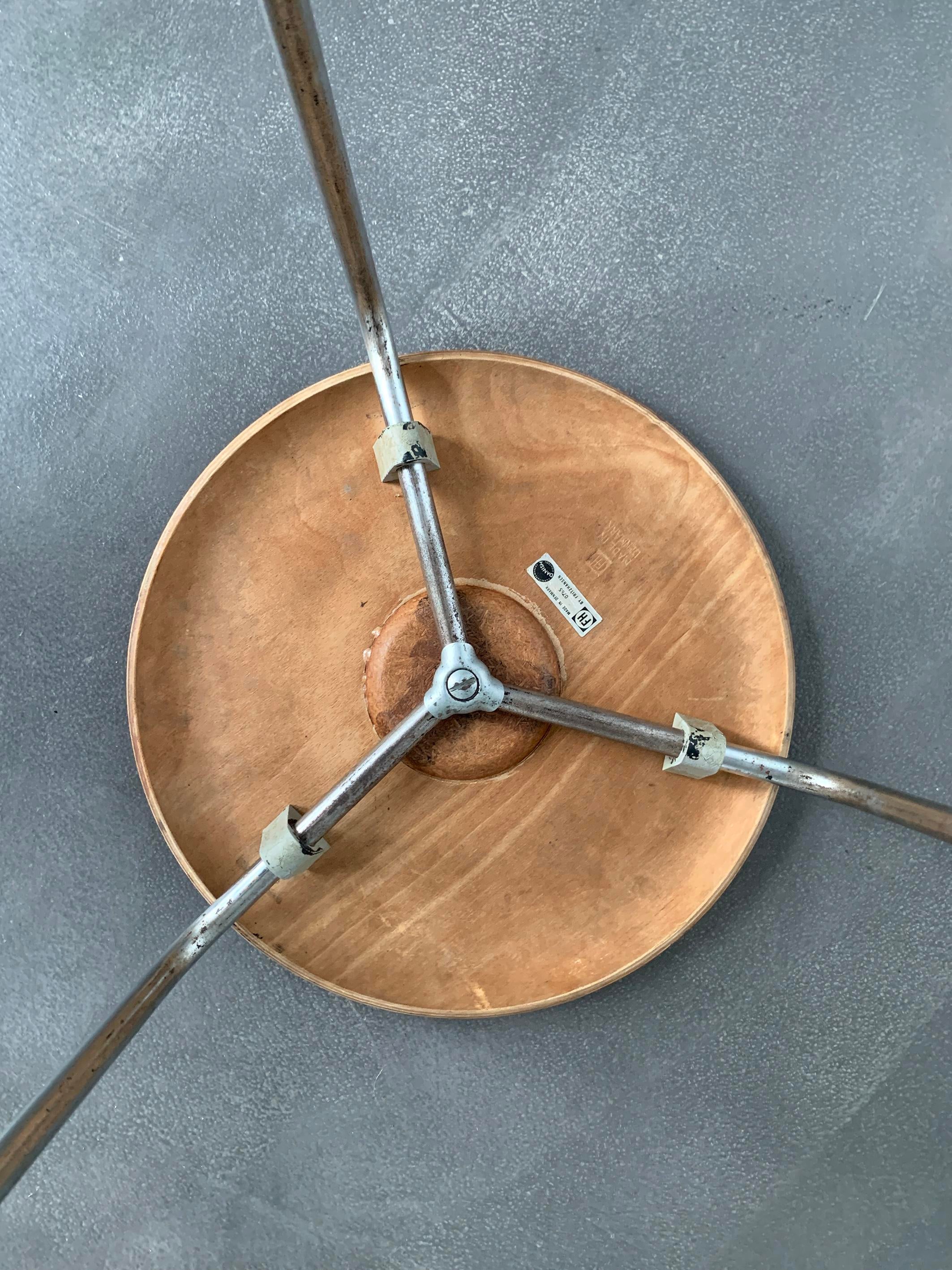 スツール Arne Jacobsen 3170 Teak FRITZ HANSEN Dot Stool 3170 in Teak by Arne Jacobsen for Fritz Hansen, 1965