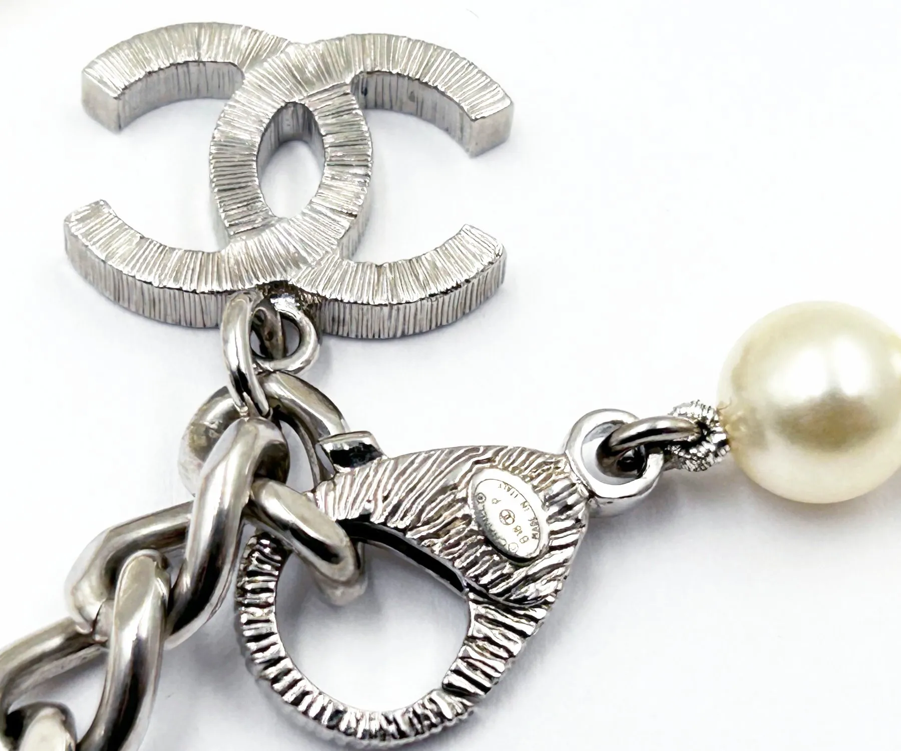 Chanel Silver Mini Flower Crystal CC Pearl Necklace | Chairish