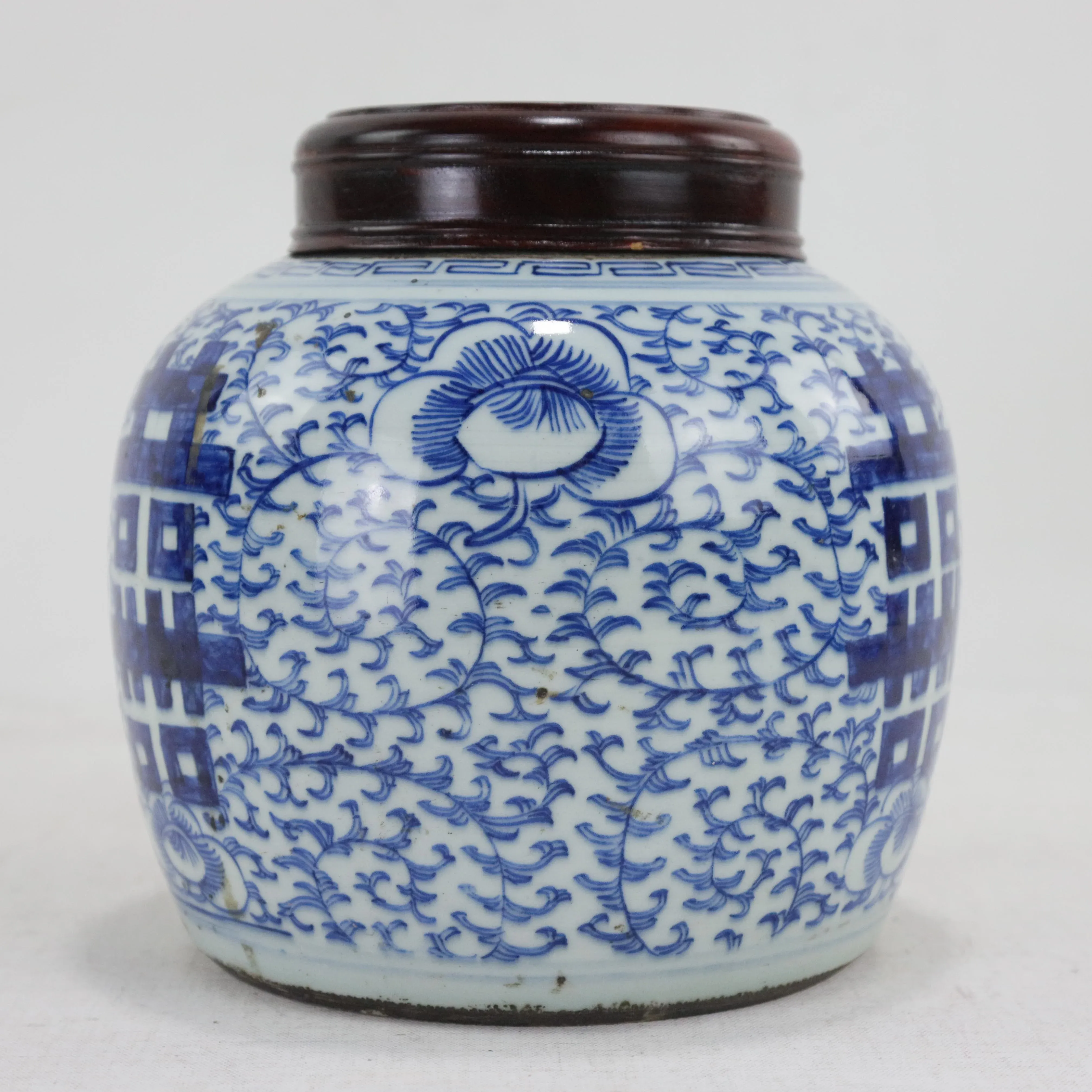 Antique Chinese Blue & White Porcelain Ginger Jar With Lid
