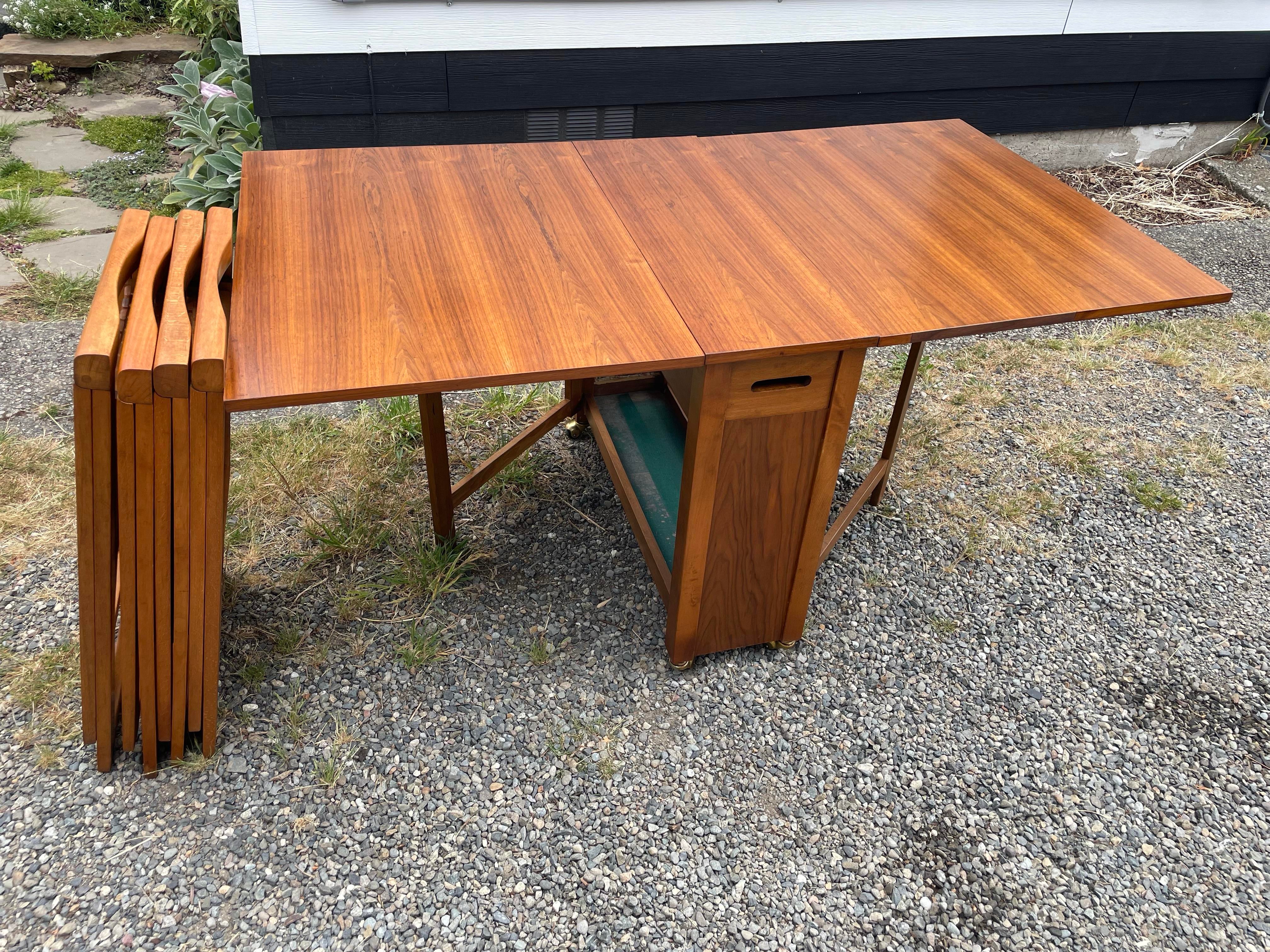 Mid 20th Century Romanian Drop Leaf Dining Table Chairs