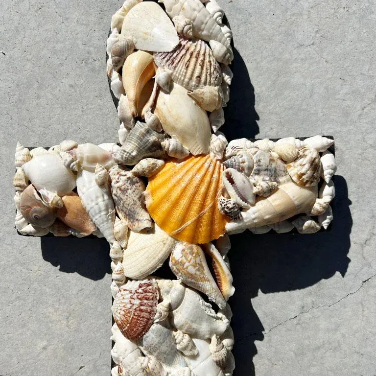 Handcrafted Natural Coastal Sea Shell Encrusted Anchor Wall Hanging