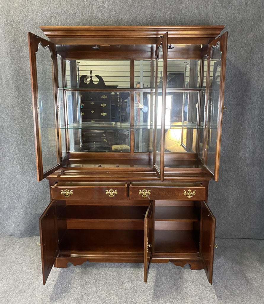 Thomasville Impressions Collection China Cabinet | Chairish