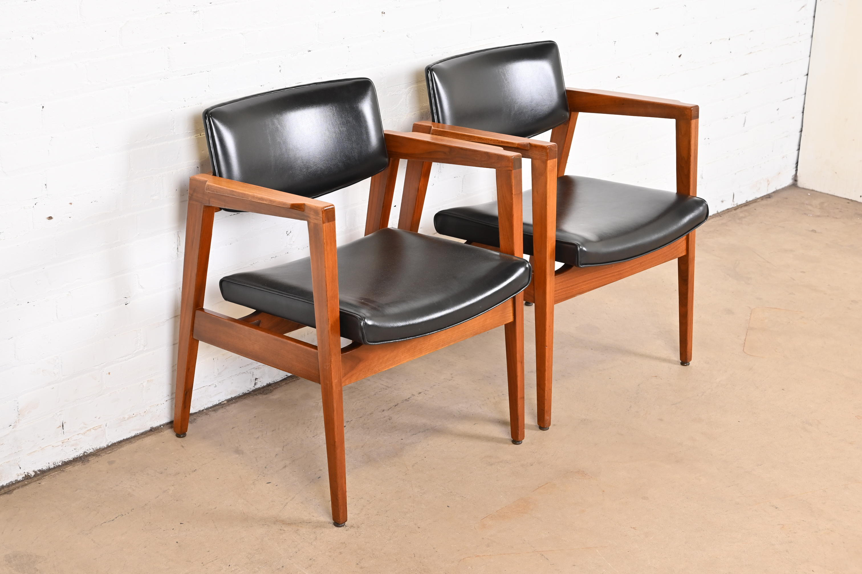 Jens Risom Style Mid-Century Modern Solid Walnut Lounge Chairs
