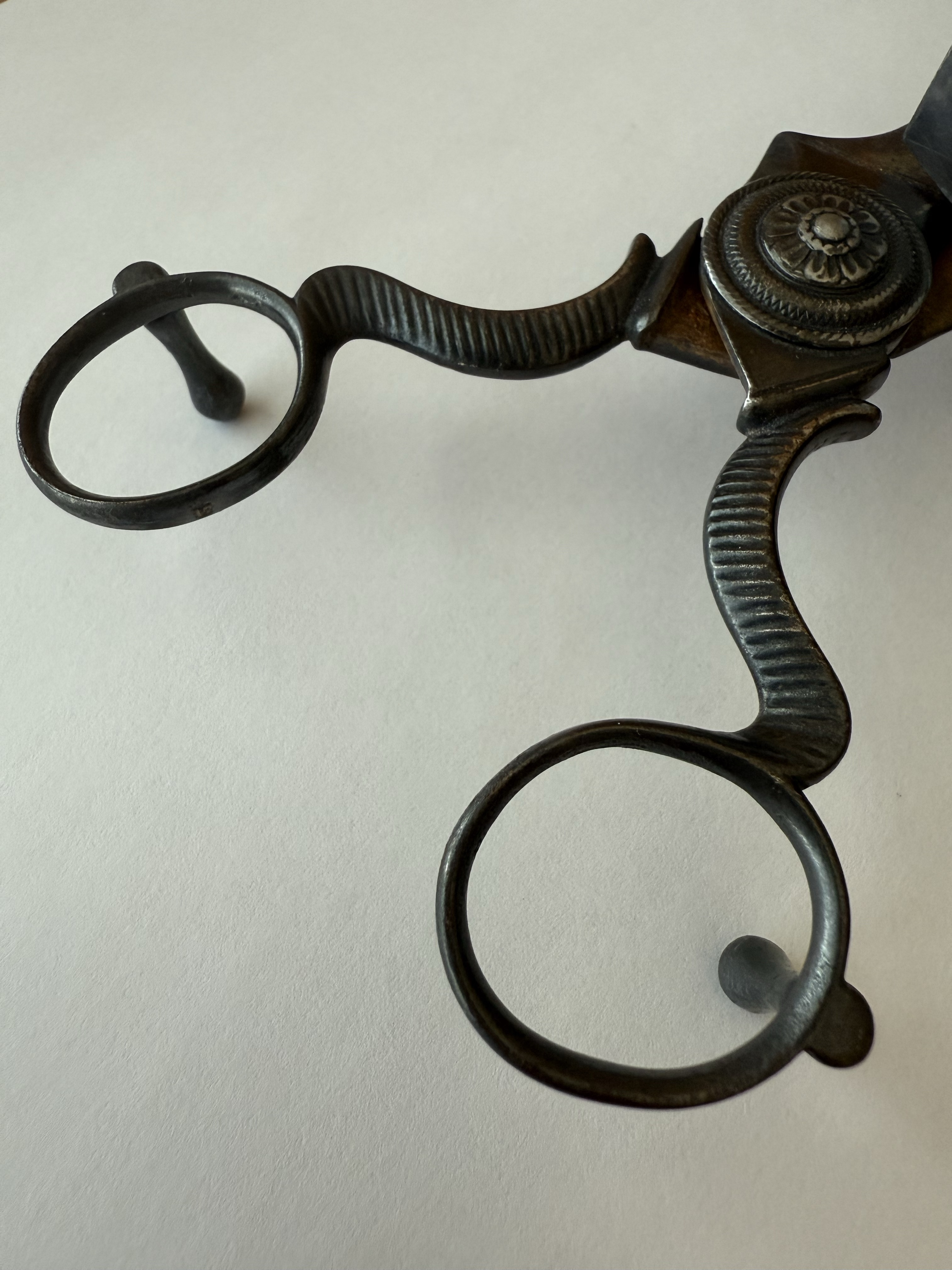 Antique Footed Ornate Candle Snuffer Wick Cutter / Trimmer  display picture 1