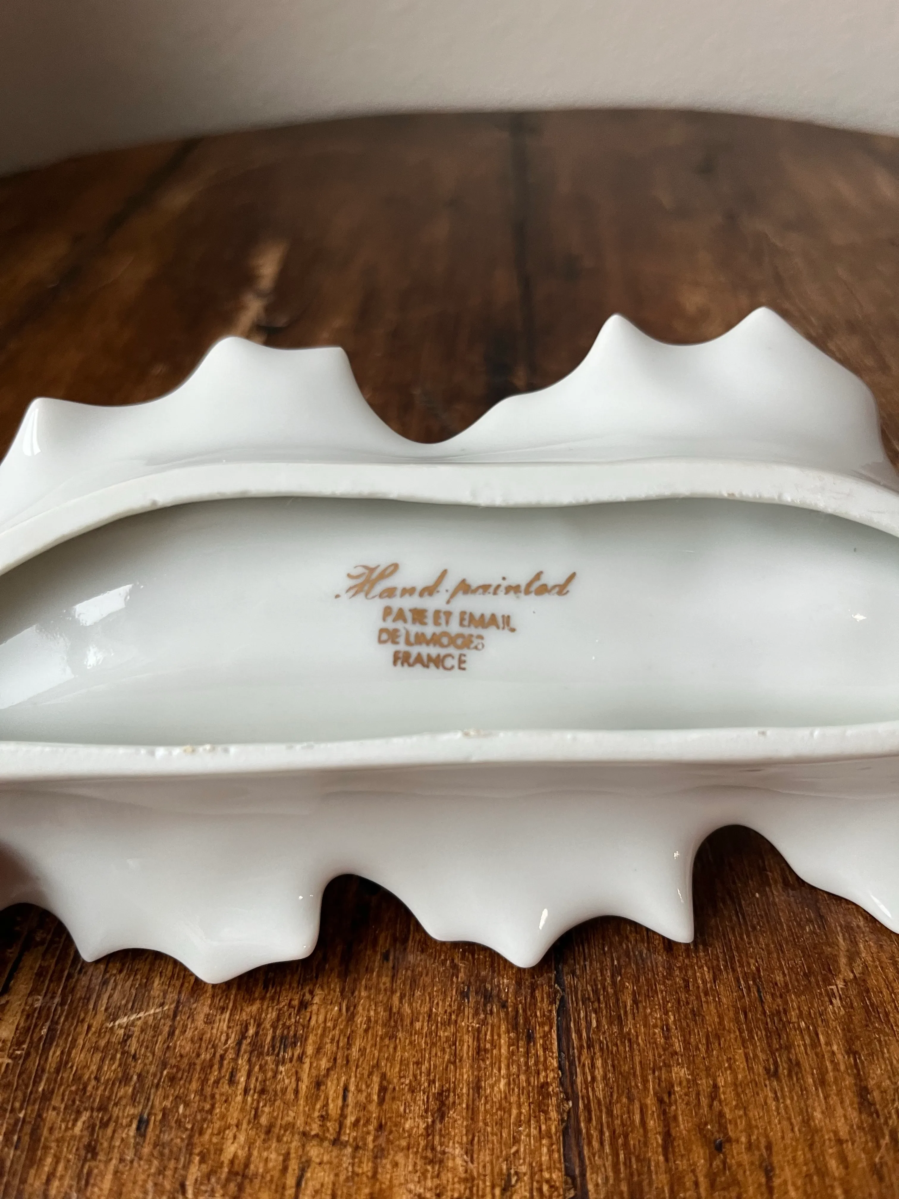 Late 20th Century Handpainted Pate Et Email De Limoges France Leaf