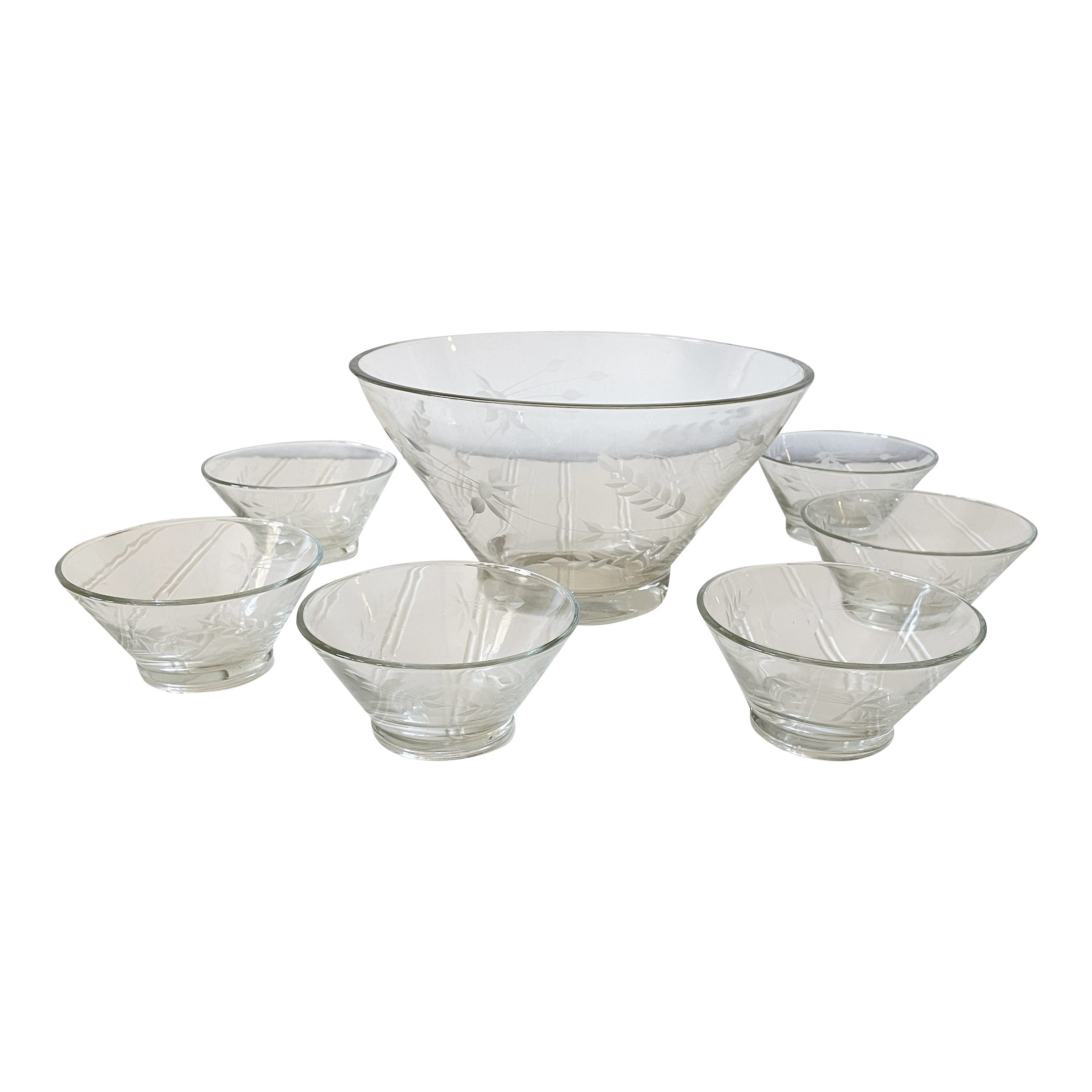 https://chairish-prod.freetls.fastly.net/image/product/master/7ce255dc-5ff7-4a3f-b5f7-eb58c7b01808/1960s-vintage-etched-glass-salad-bowl-set-7-pieces-0603