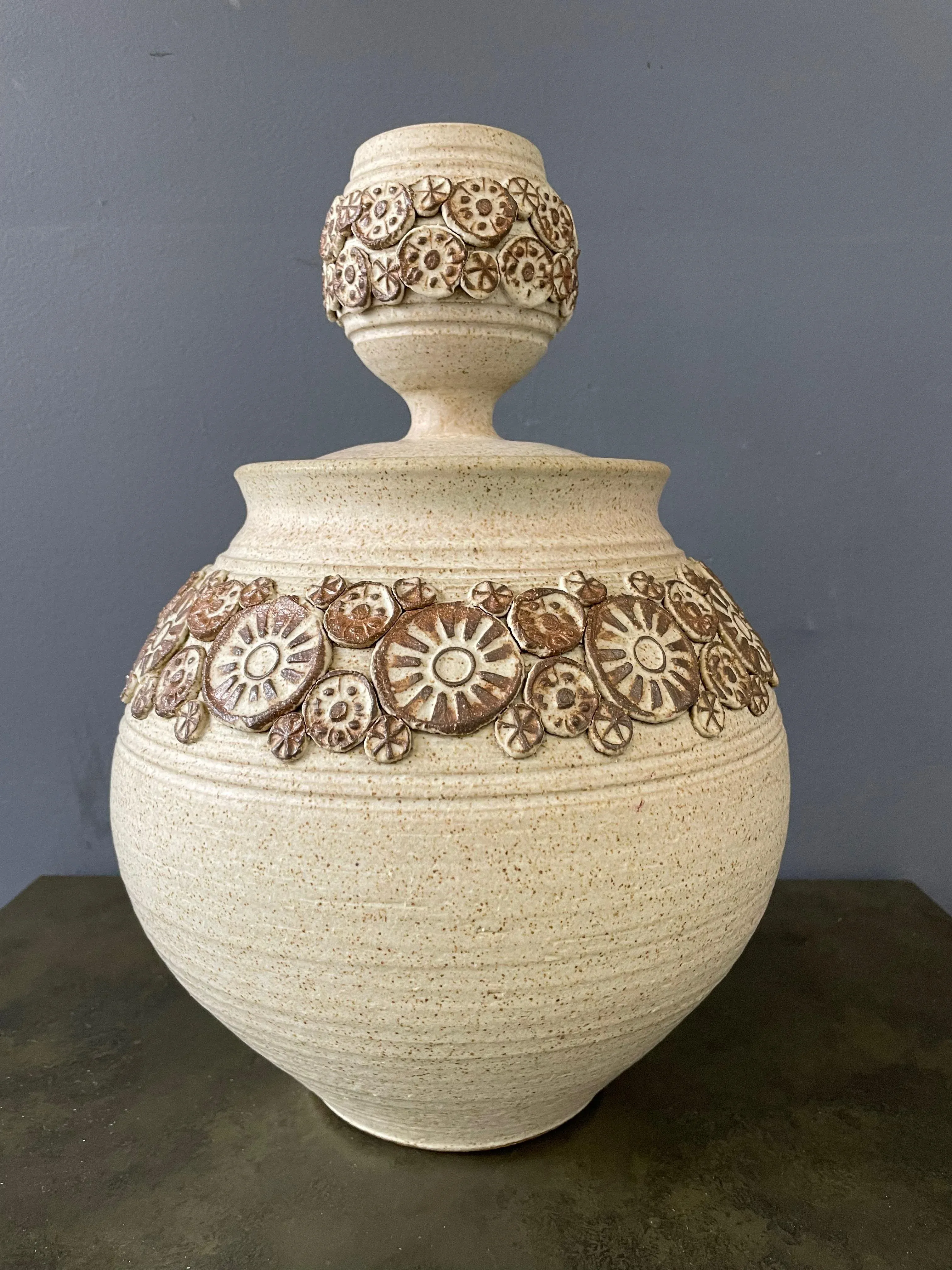 1990s Wishon-Harrell Studio Art Pottery Ceramic Lidded Vase 1990s Wishon-Harrell Studio Art Pottery Ceramic Lidded Vase
