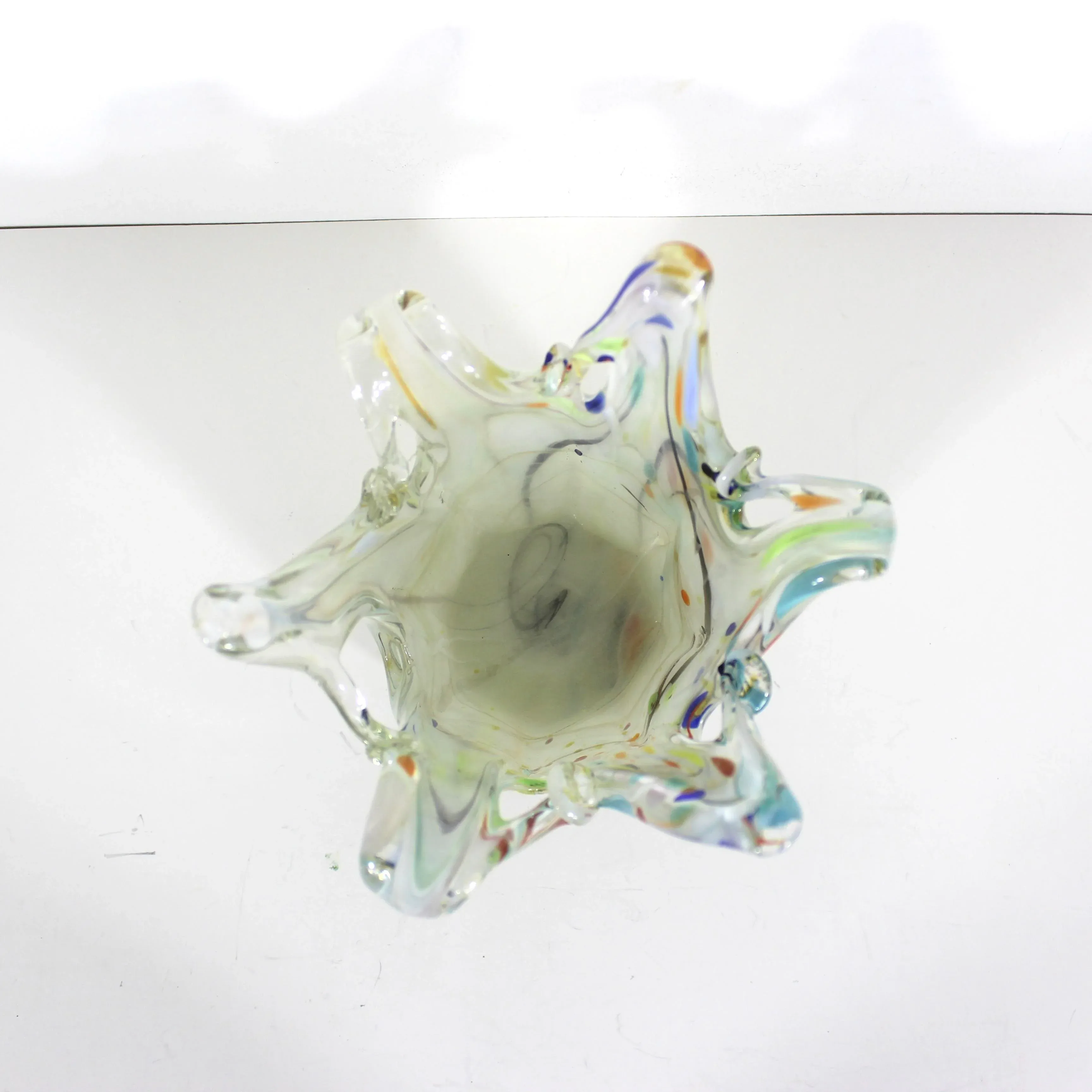 Mid 20th Century Colorful Murano Art Glass Vase Bowl in Handkerchief or Splash Shape Hand Blown main image 4