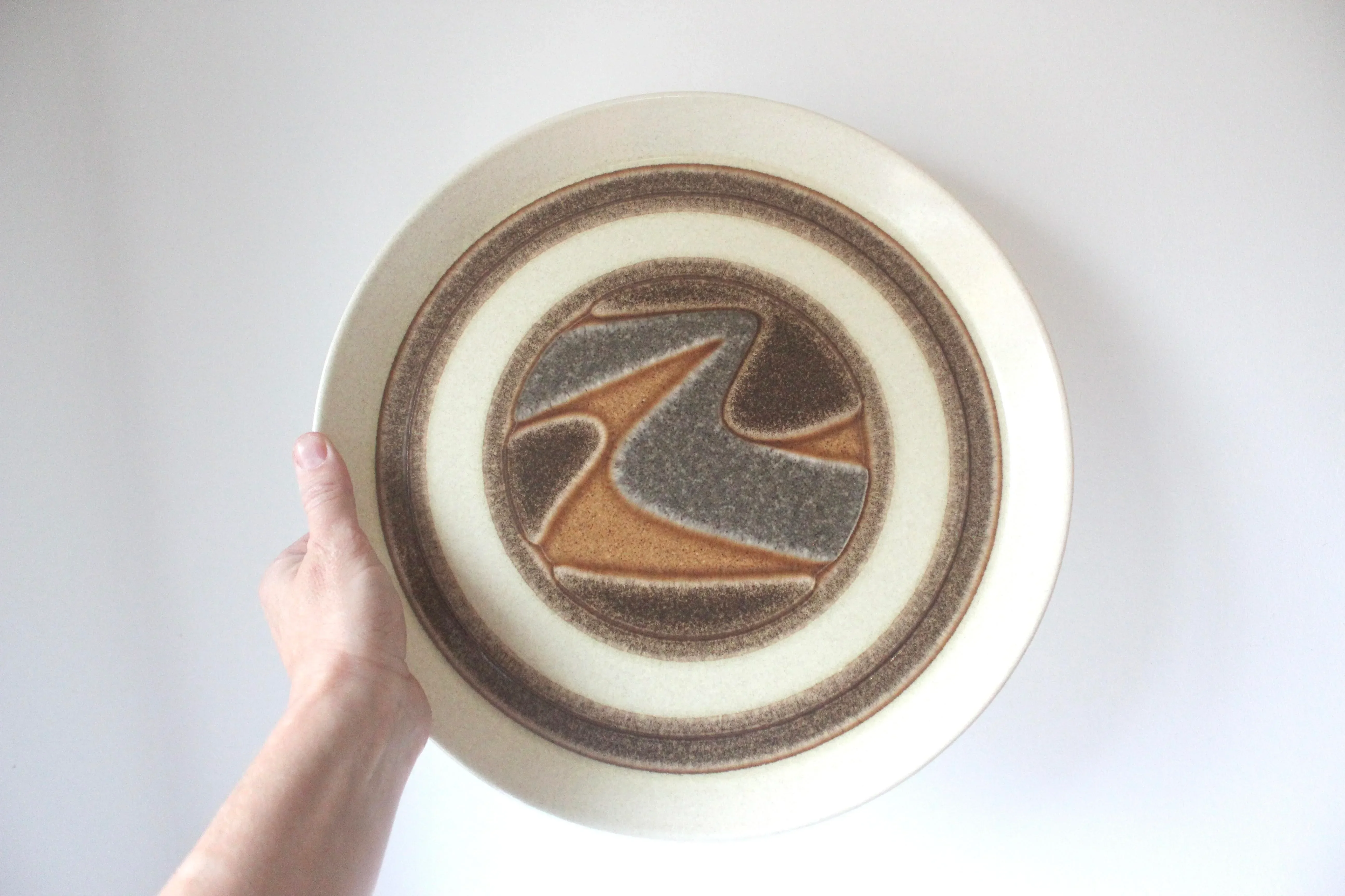 EXPO'70 ニュージーランドのcrown lynn社の皿 EXPO'70 ニュージーランドのcrown lynn社の皿