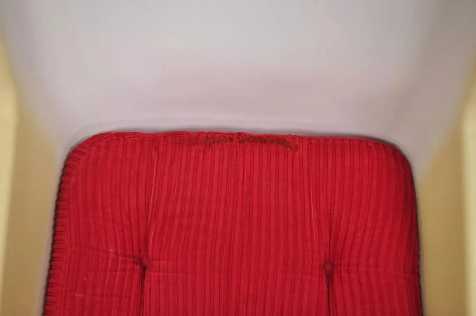 Late 20th Century Overman Sweden Mid Century Modern Molded Plastic Swivel Tilt Lounge Chair
