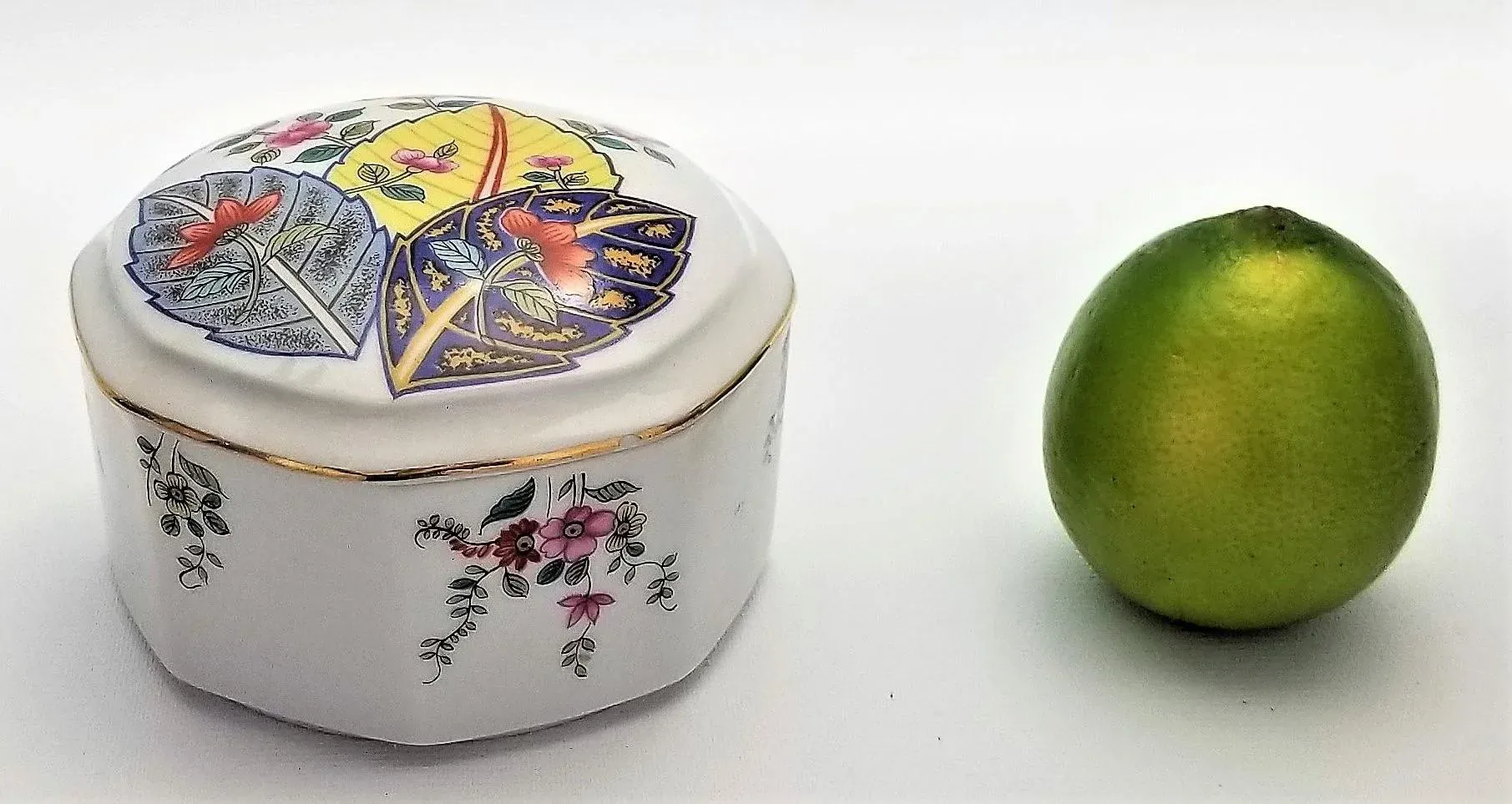 公式通販サイトセール 1977 Box Trinket Leaf Tobacco Porcelain Chinese Mann Seymour 版画